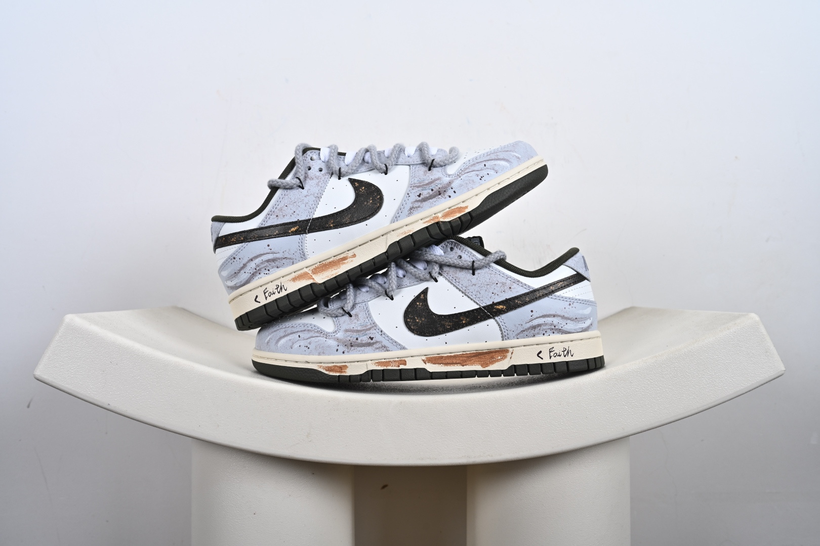 260 NK Dunk Low 素履流金 HF5441-102