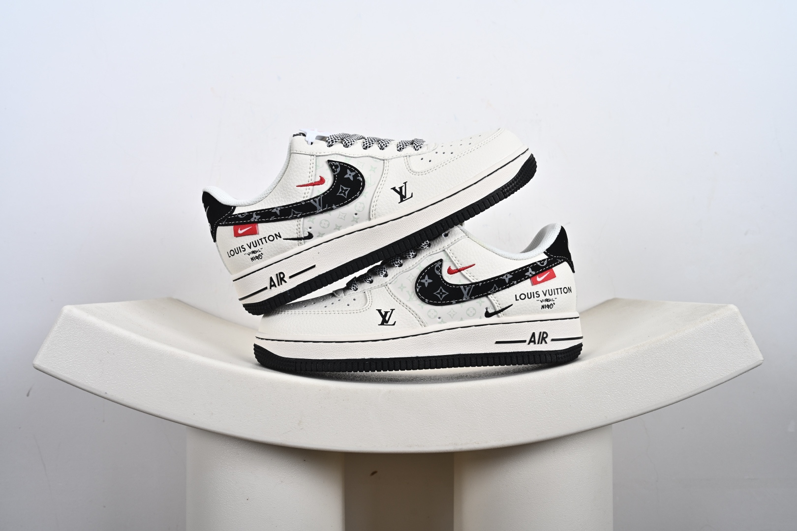 240 定制版 Air Force 1'07 Low 联名 米黑印花勾 空军一号低帮休闲板鞋 MZ9588-809