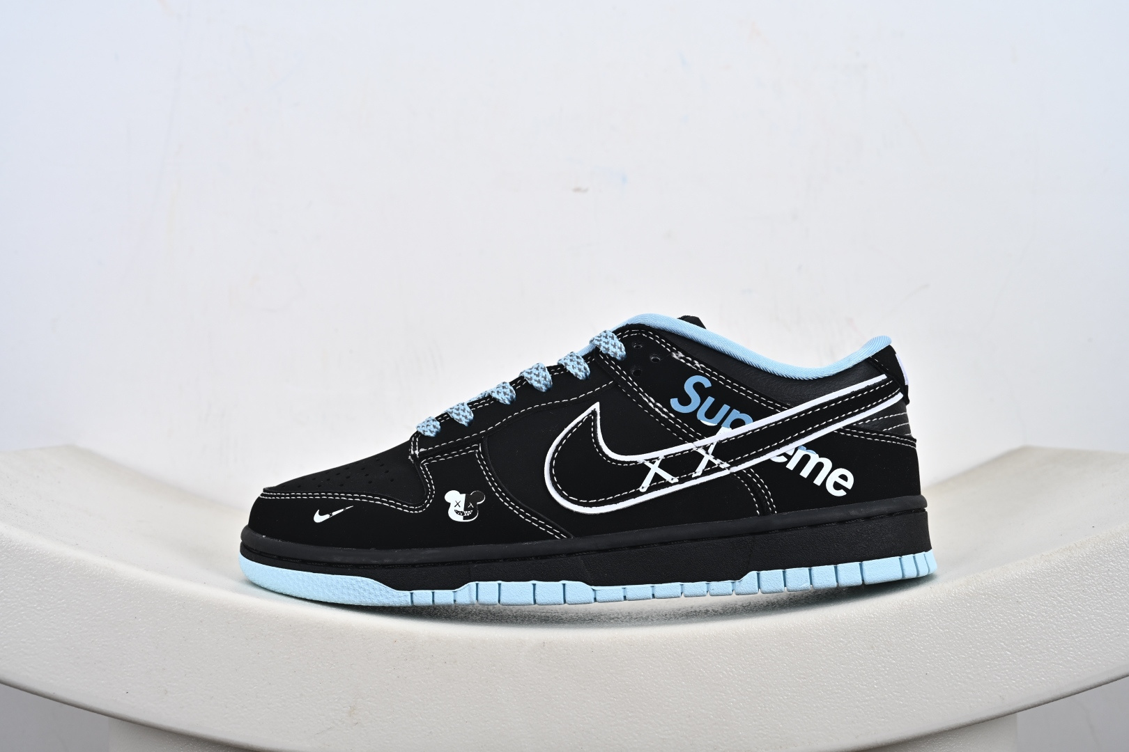 260 Nike SB Dunk Low Supreme联名 KK1333-050