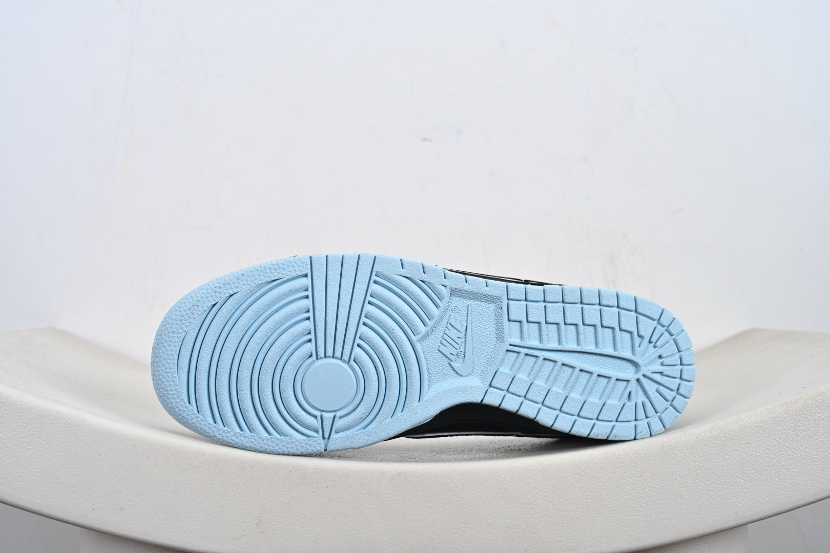 260 Nike SB Dunk Low Supreme联名 KK1333-050