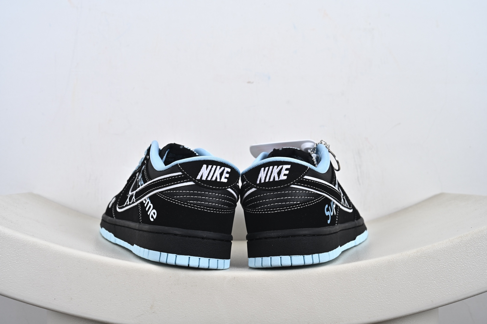 260 Nike SB Dunk Low Supreme联名 KK1333-050