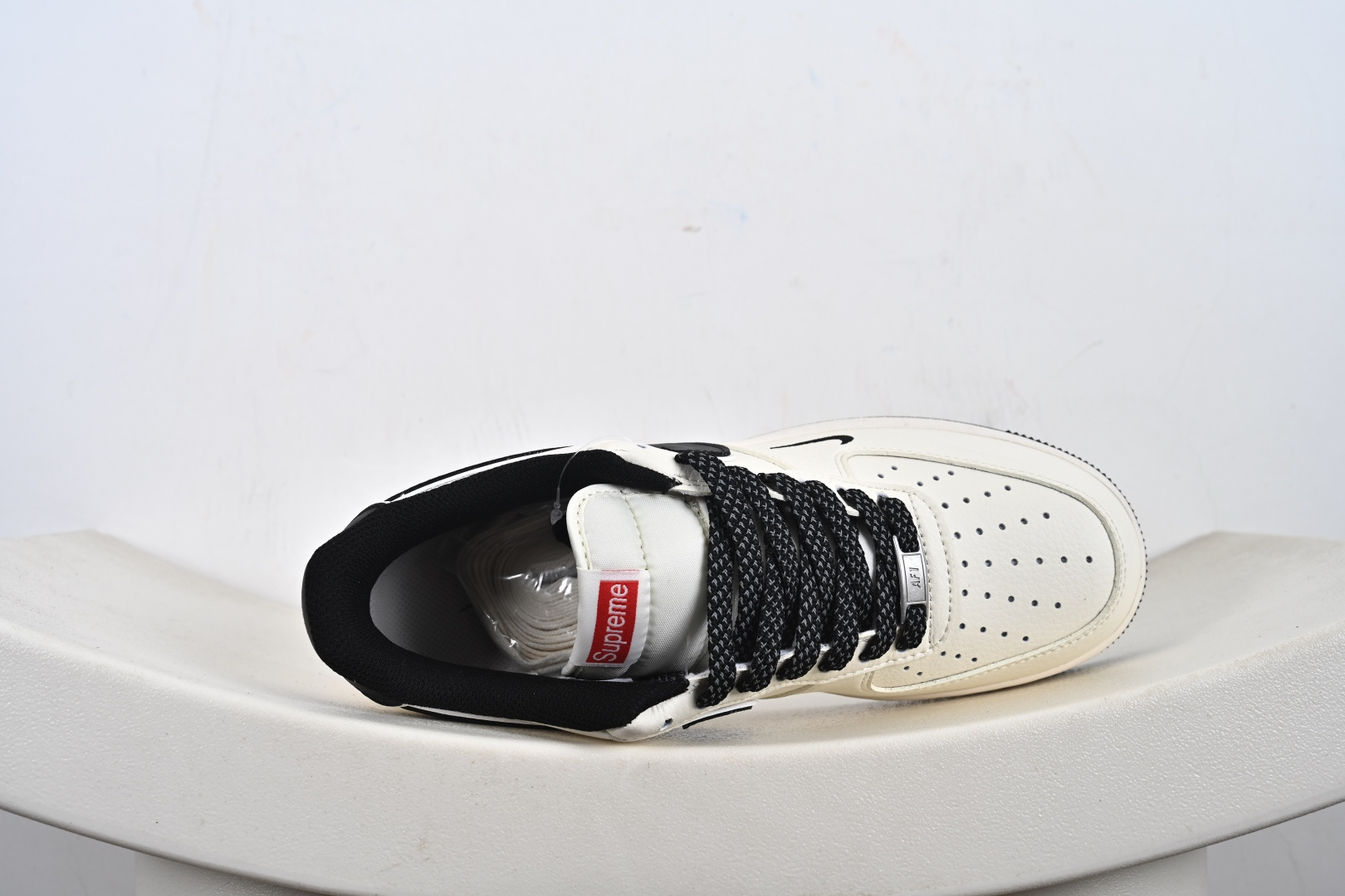 240 NIke AIR FORCE 1'07 LV8 “联名款”空军一号 低帮 运动鞋 JP8028-059