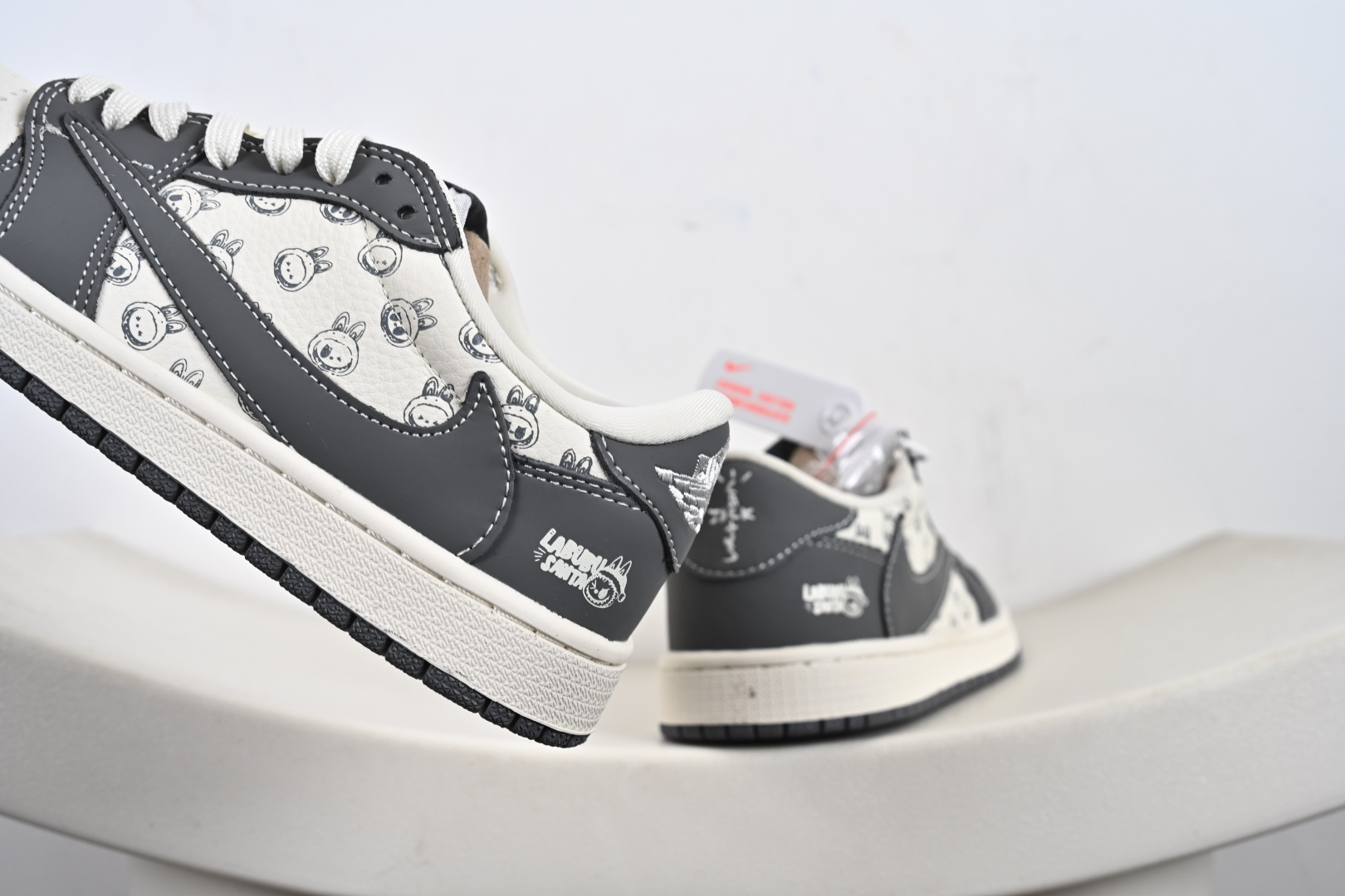 260 Nike Air Jordan 1 Low 定制配色 拉布布联名 定制AJ联名-高端定制 低帮复古文化板鞋 LD2028-055