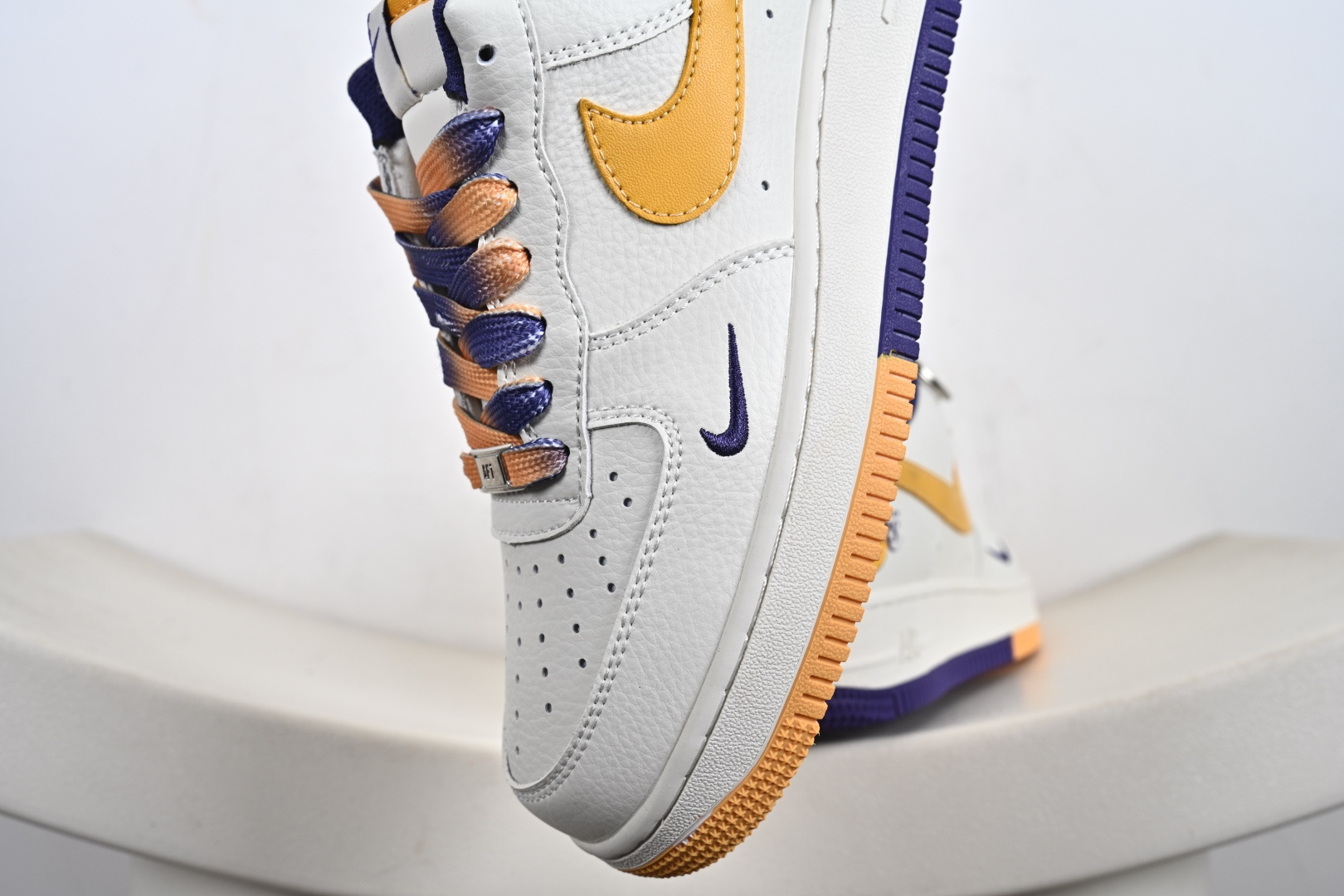 260 Nike Air Force 1 Low NBA湖人 CS5288-006