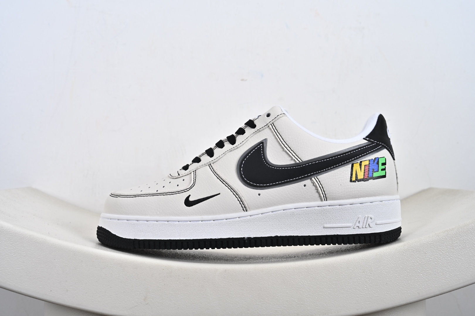 200 Nike Air Force 1 '07 Low “NIKE联名——彩标白黑勾”空军一号 高端定制 低帮 XJ9168-003
