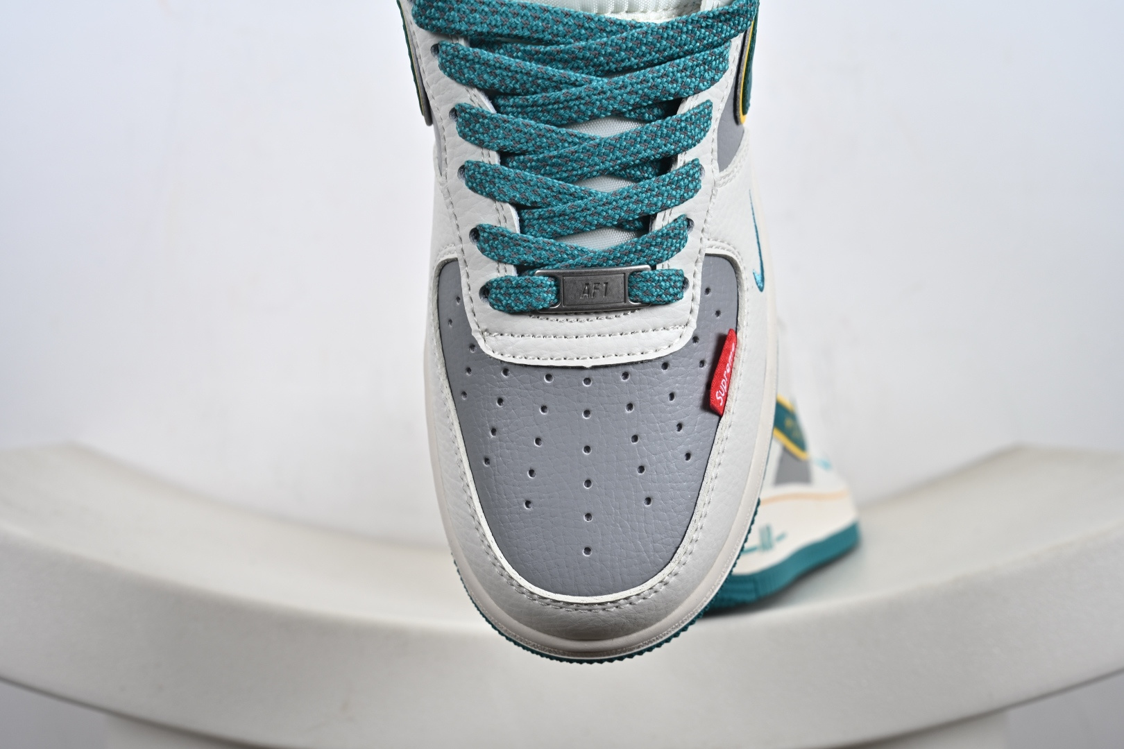 240 NIke Air Force 1 '07 Low 空军一号低帮 运动鞋 ZY1618-004