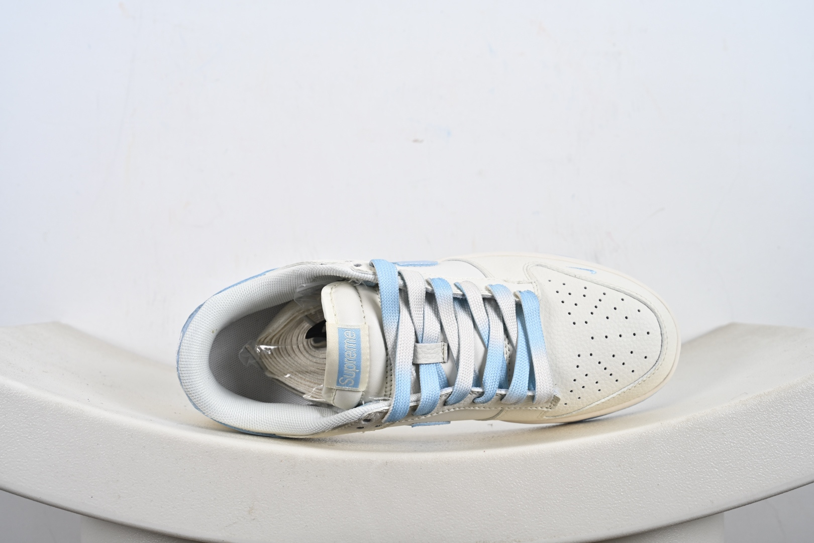 260 SB Dunk Low“ Supreme联名——米黑拼接” 周年高端定制 低帮休闲板鞋 JP1628-012