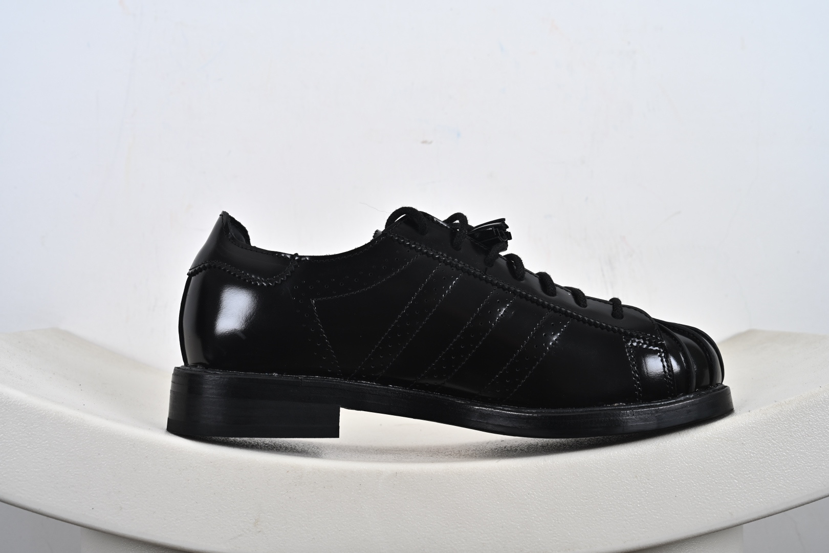 420 全新工厂开发 CLOT x adidas Originals SUPERSTAR Dress 黑色 JR2814