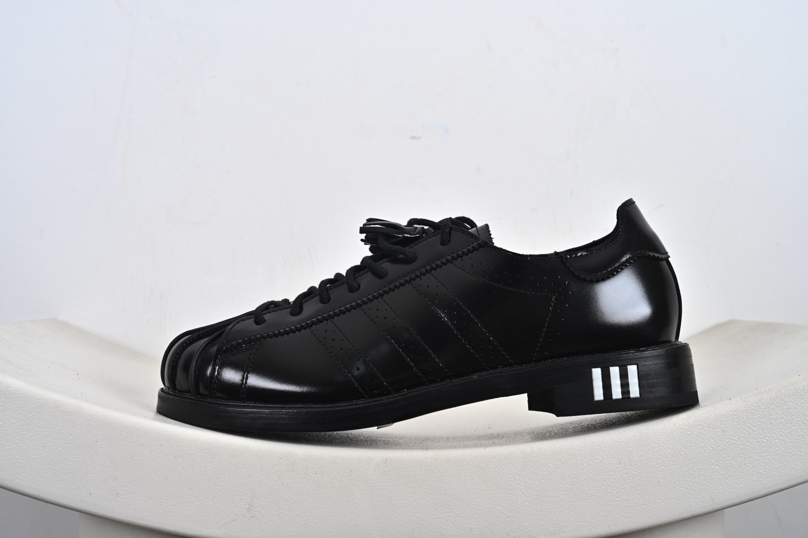 420 全新工厂开发 CLOT x adidas Originals SUPERSTAR Dress 黑色 JR2814