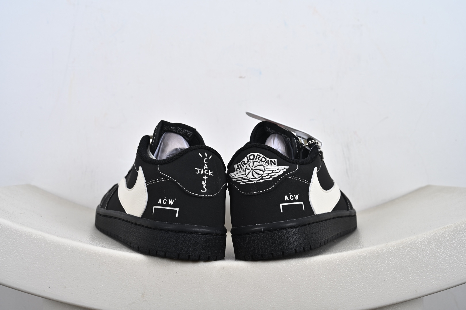 260 定制版 ACW x Travis Scott x Air Jordan 1 Low ACW x AJ1 低帮 黑白倒钩 AC1808-191