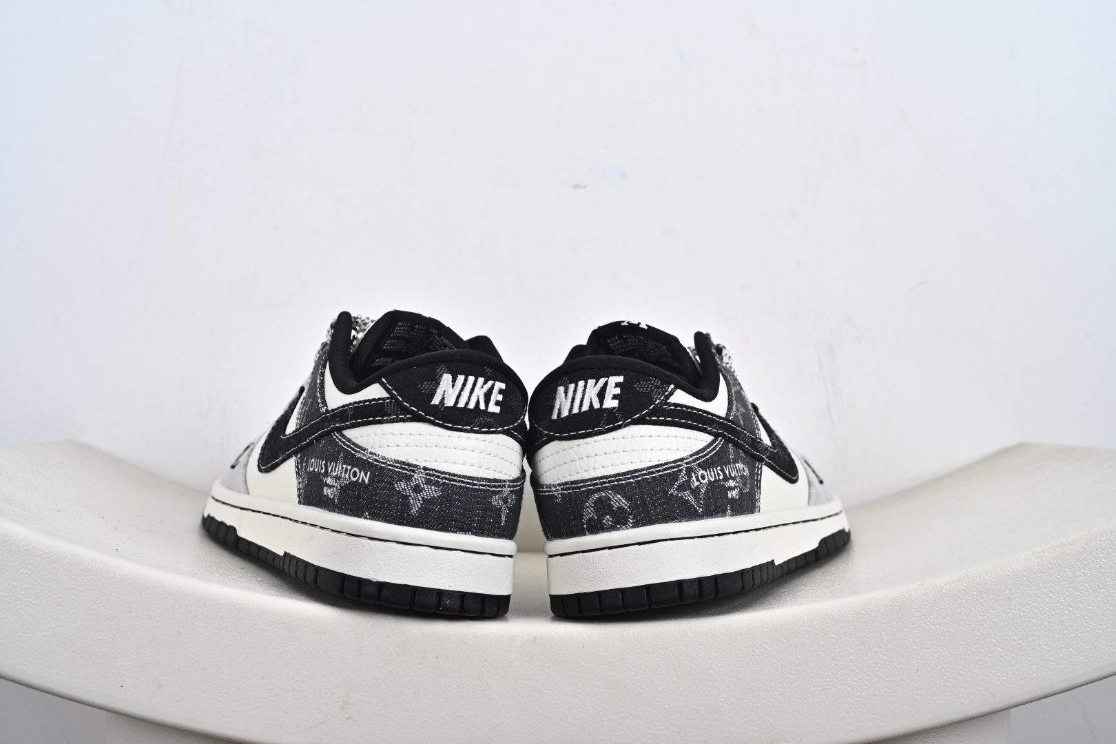 260 定制版 Nike SB Dunk Low LV联名 拼接牛仔 高端定制 低帮休闲板鞋 SC0601-471