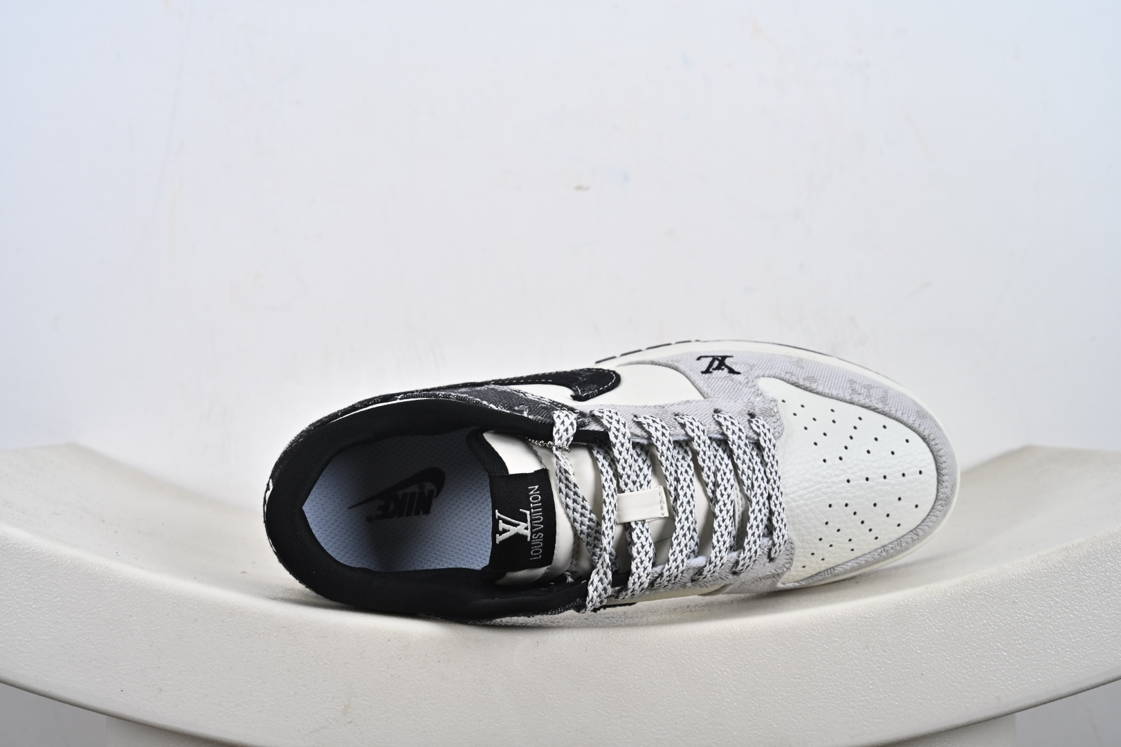 260 定制版 Nike SB Dunk Low LV联名 拼接牛仔 高端定制 低帮休闲板鞋 SC0601-471