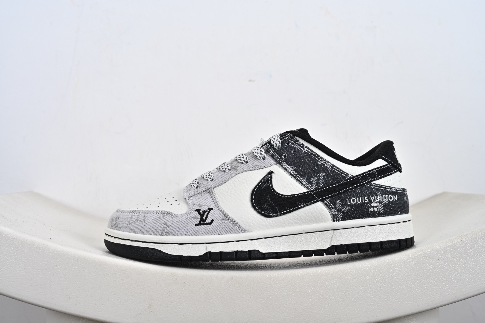 260 定制版 Nike SB Dunk Low LV联名 拼接牛仔 高端定制 低帮休闲板鞋 SC0601-471