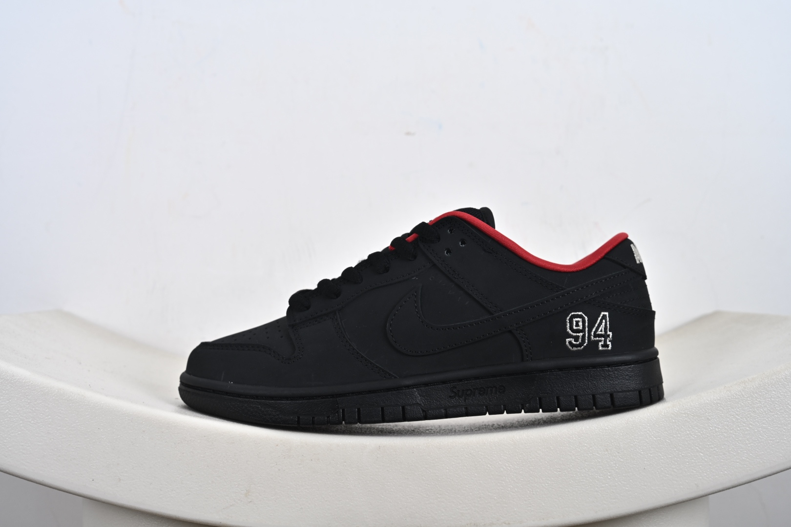200 Supreme x Nk Dunk SB Dunk Low 联名亚洲限定黑红 HQ8487-001