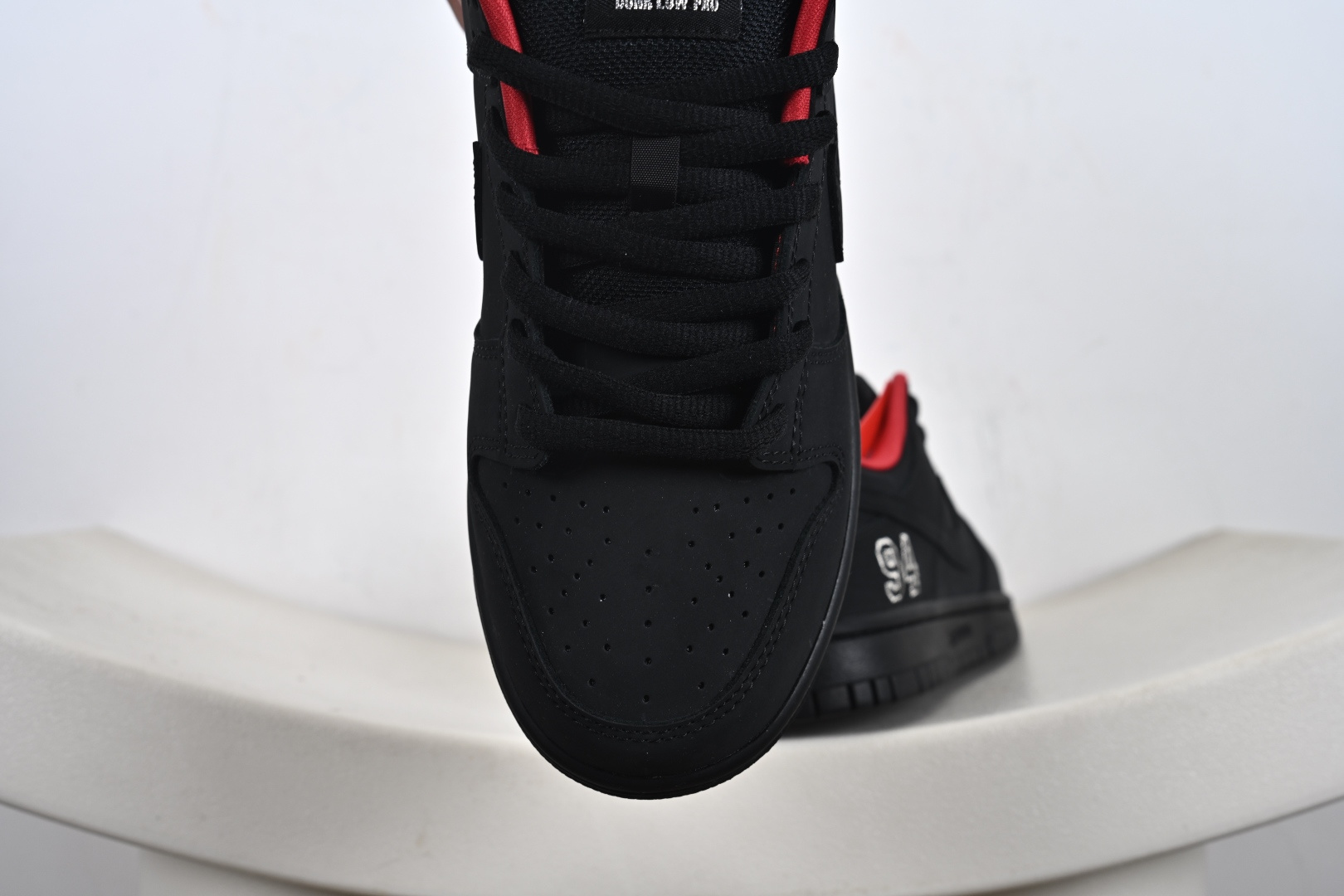 200 Supreme x Nk Dunk SB Dunk Low 联名亚洲限定黑红 HQ8487-001