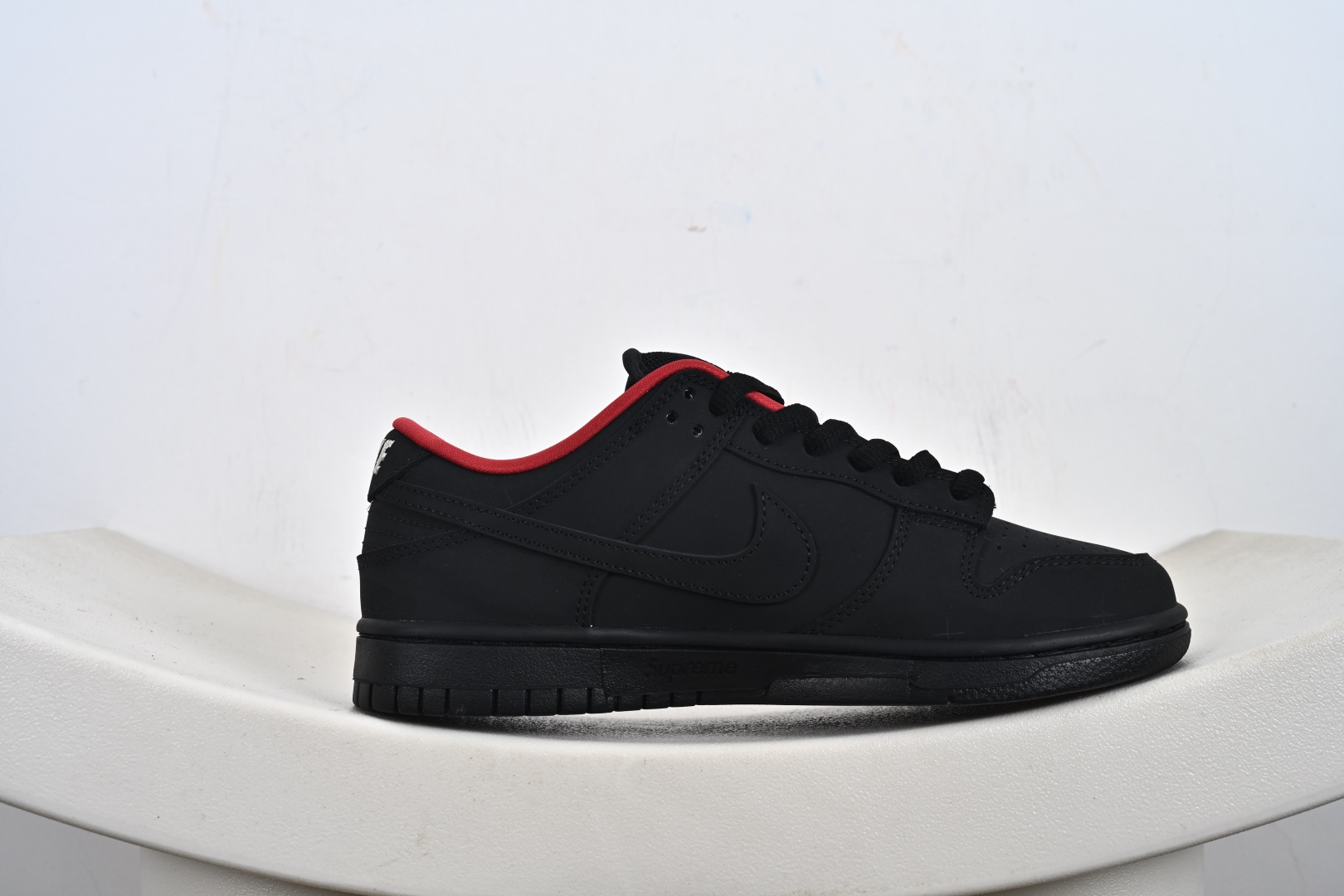 200 Supreme x Nk Dunk SB Dunk Low 联名亚洲限定黑红 HQ8487-001