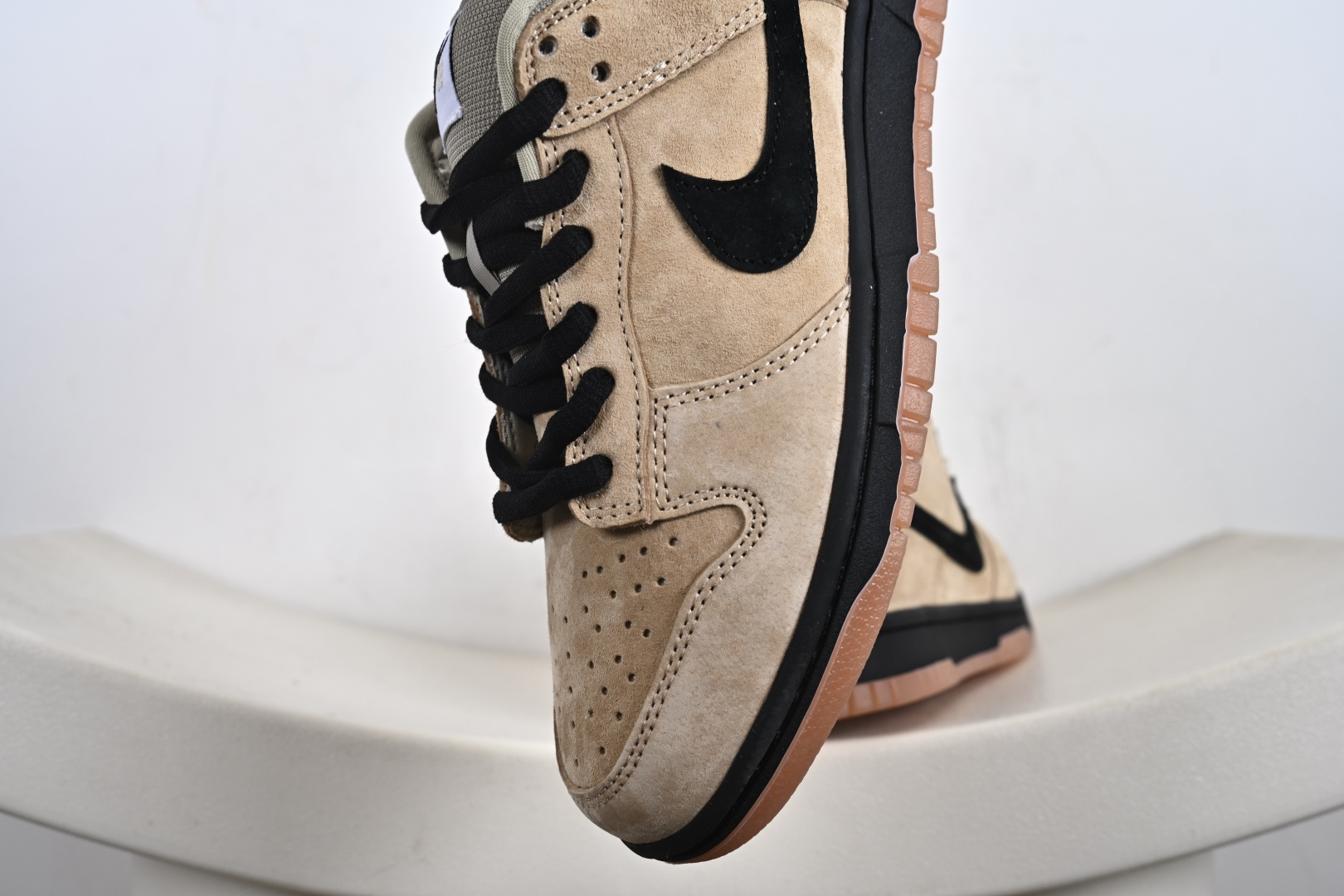 240 Nike SB Dunk Low HJ0367-200
