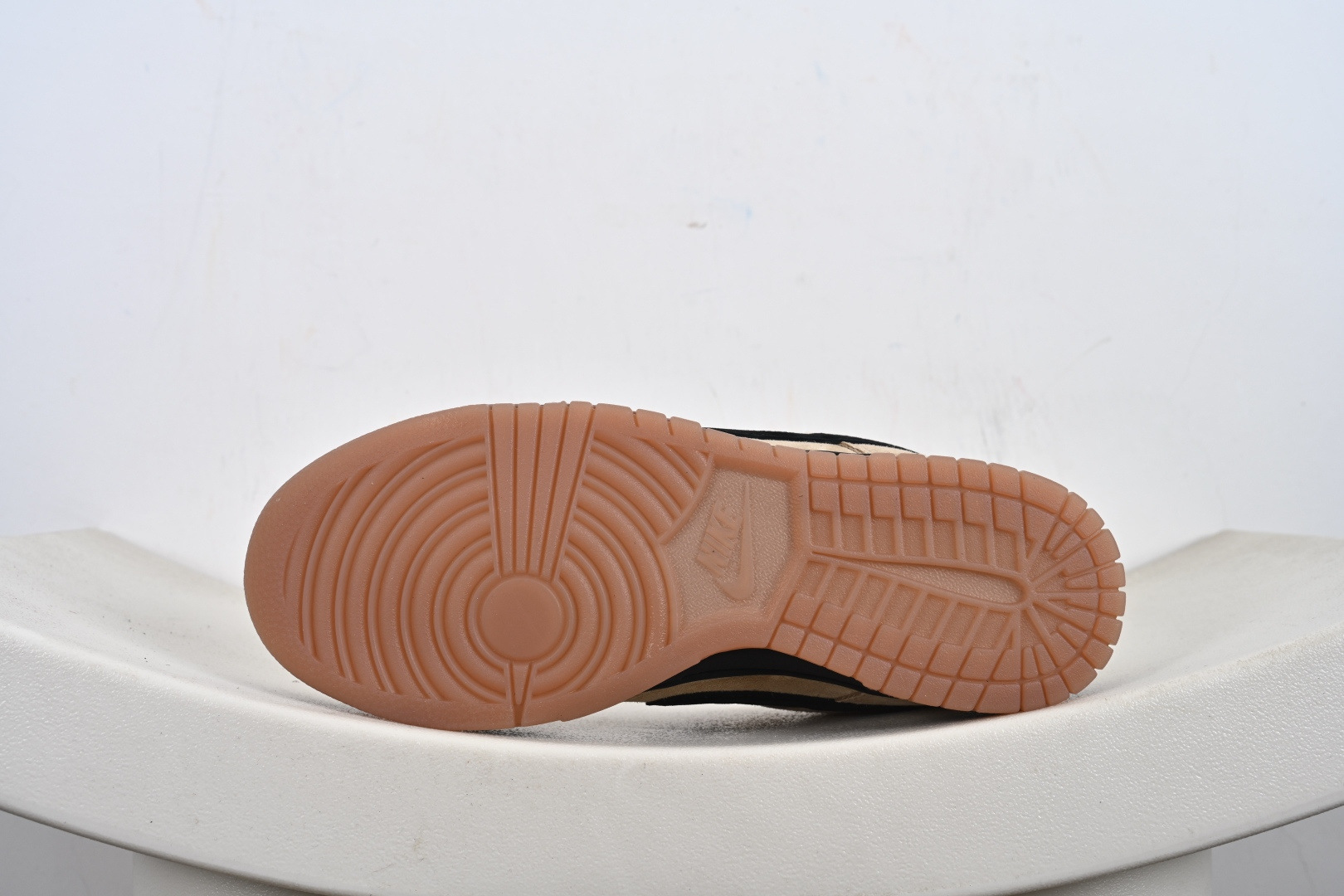 240 Nike SB Dunk Low HJ0367-200