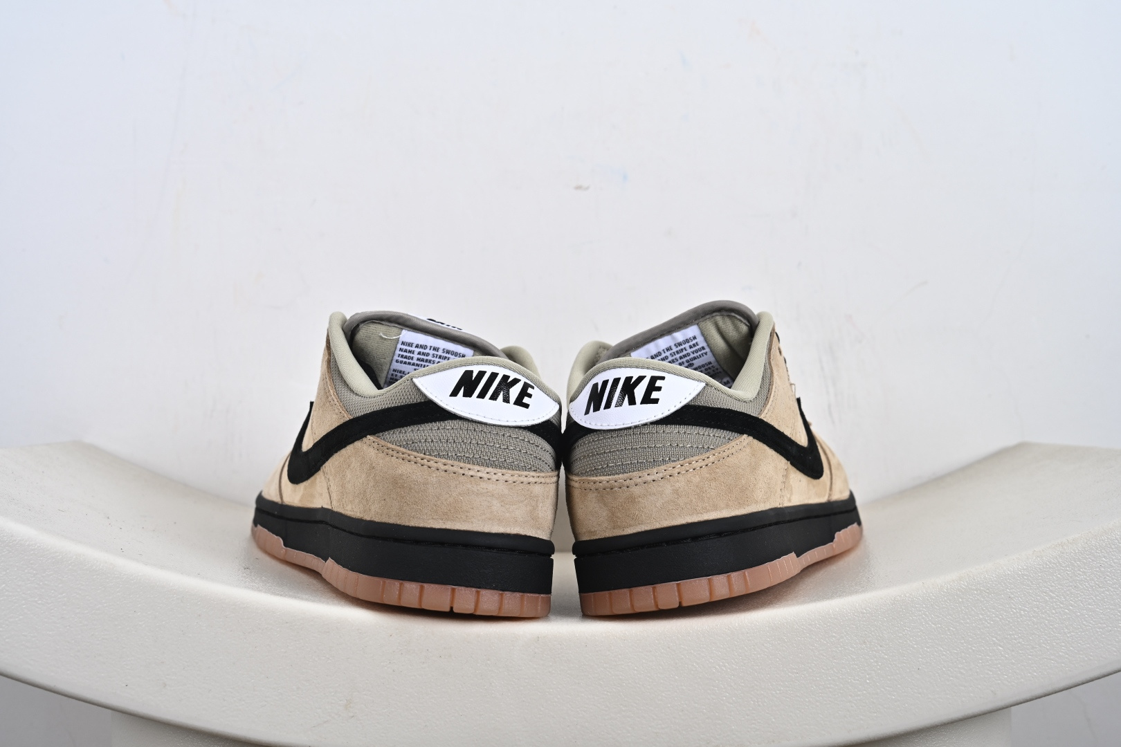 240 Nike SB Dunk Low HJ0367-200