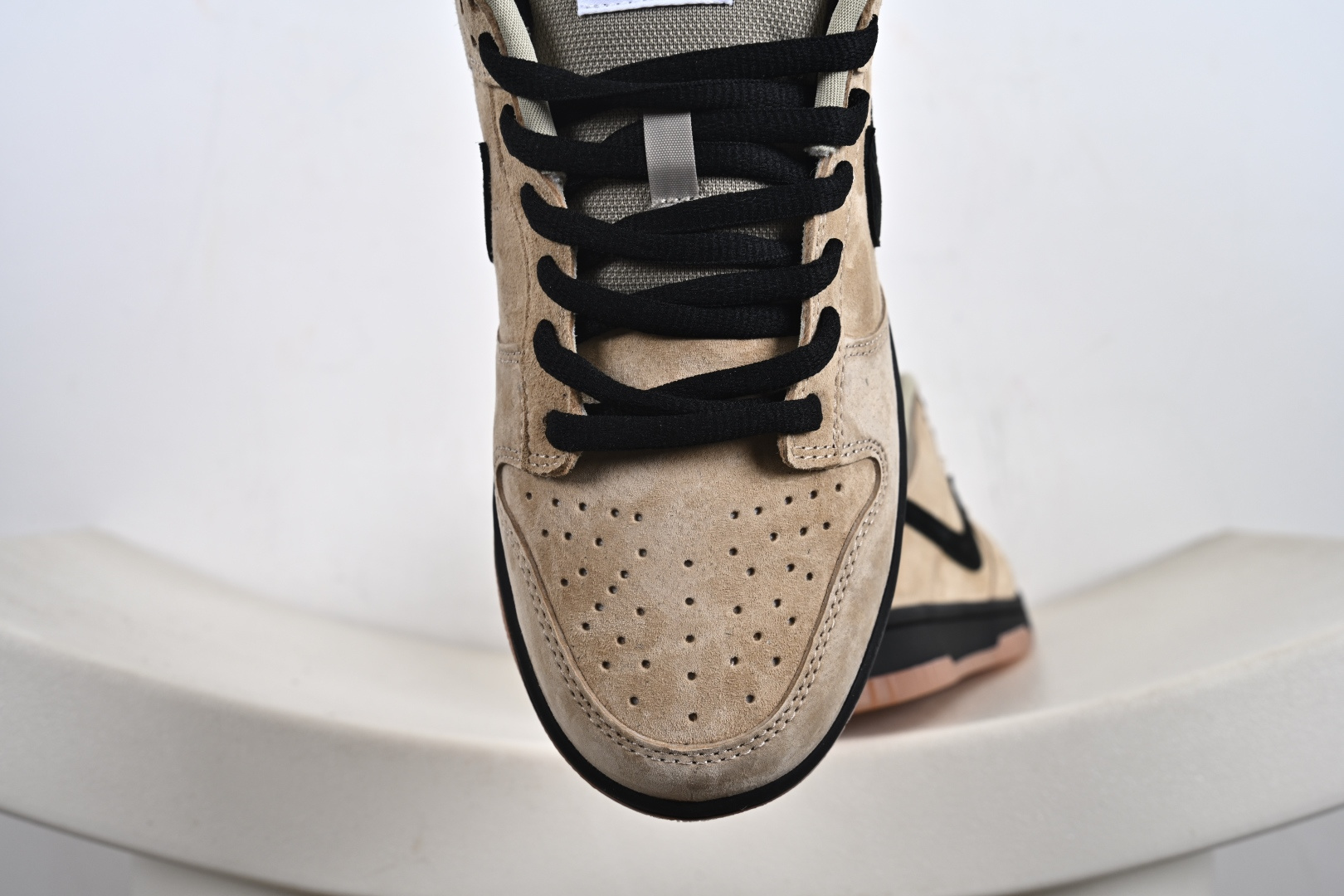 240 Nike SB Dunk Low HJ0367-200