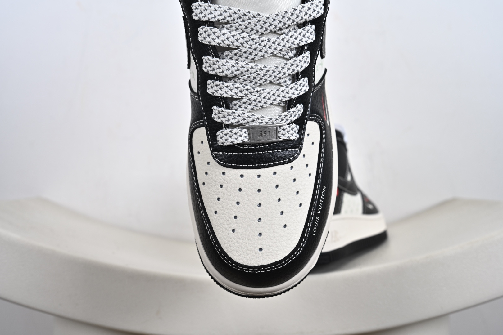 240 NIke Air Force 1 '07 Low 空军一号低帮 运动鞋 休闲鞋 MZ9588-813