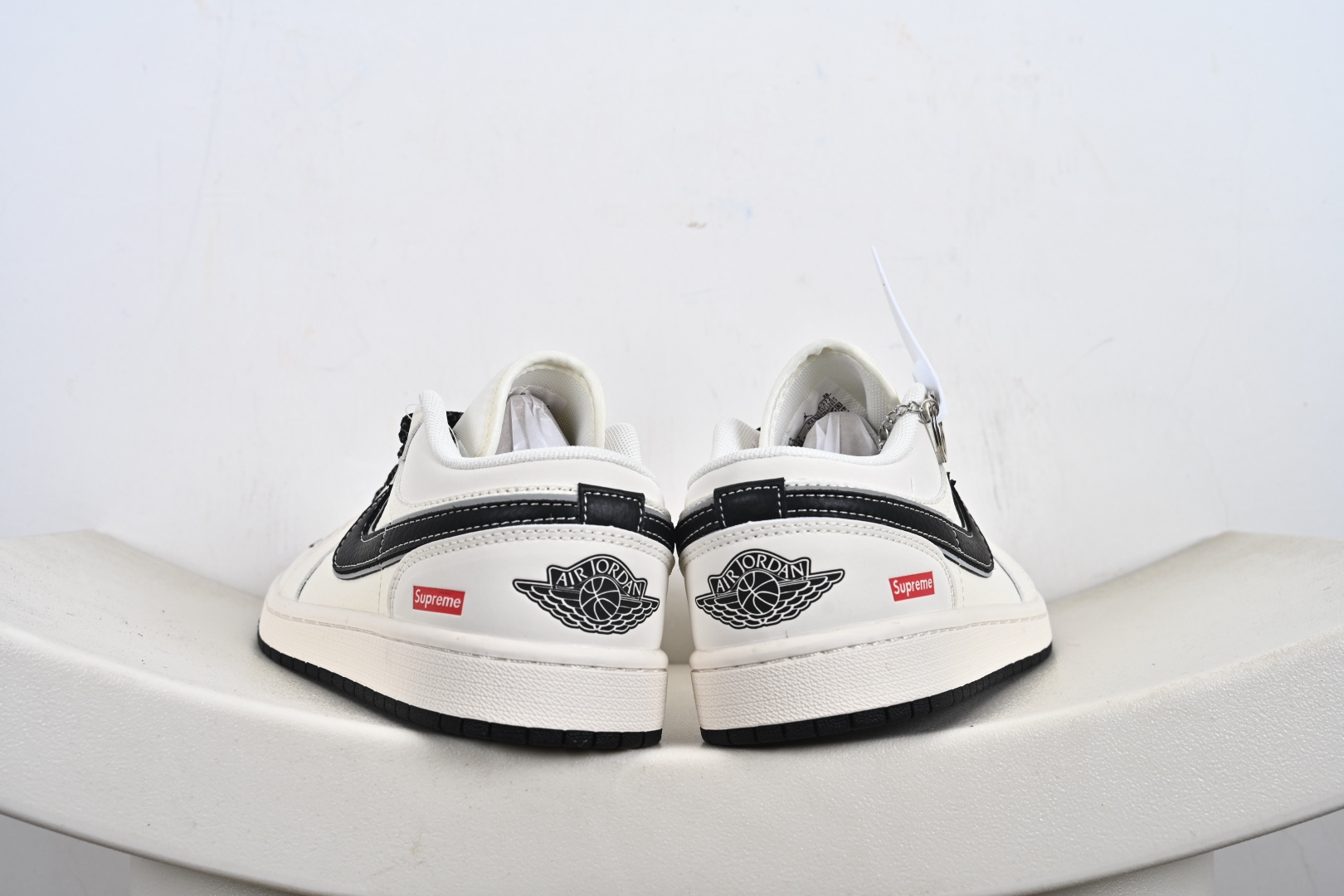 260 Nike Air Jordan 1 Low AJ1乔1低帮休闲板鞋 XX3168-172-Chinese UA Cheap High Quatity Brand Clothes Bags handbags Sneakers wholesale wholesaler seller from China Factory suppliers Fashion Clothing Shoes best Quality Beautiful Price 260 Nike Air Jordan 1 Low AJ1乔1低帮休闲板鞋 XX3168-172