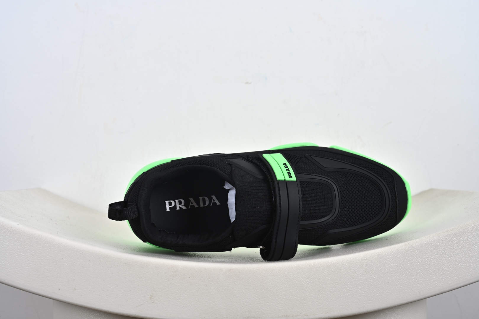 240 PRADA普拉达 织物橡胶 厚底套脚 透气低帮生活休闲鞋