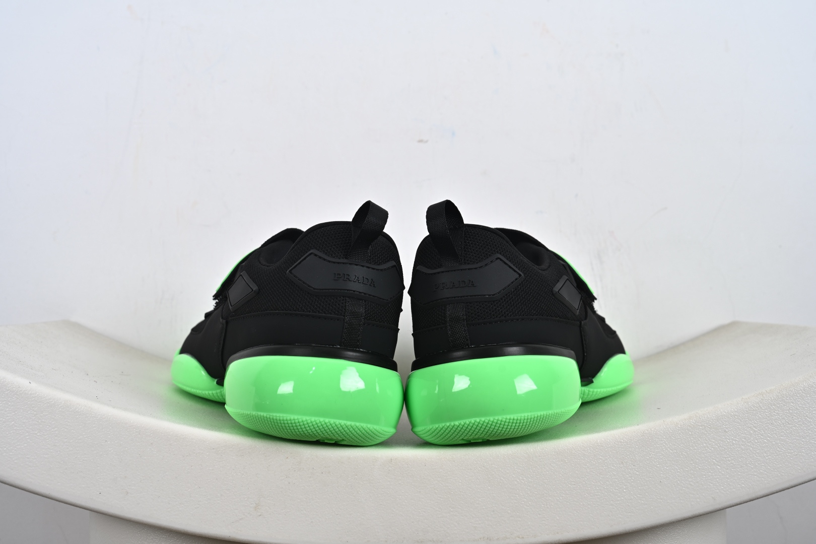 240 PRADA普拉达 织物橡胶 厚底套脚 透气低帮生活休闲鞋