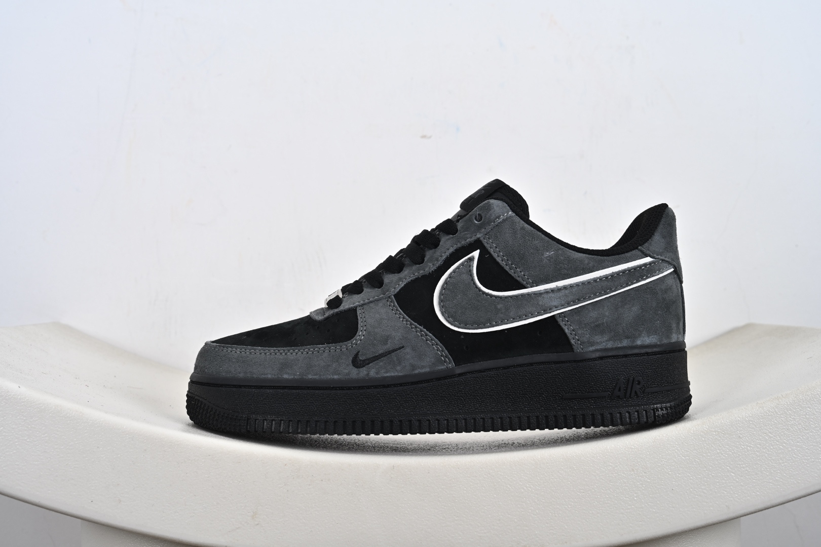 240 Nike Air Force 1 Low 麂皮黑灰 ZH0316-133-Chinese UA Cheap High Quatity Brand Clothes Bags handbags Sneakers wholesale wholesaler seller from China Factory suppliers Fashion Clothing Shoes best Quality Beautiful Price 240 Nike Air Force 1 Low 麂皮黑灰 ZH0316-133