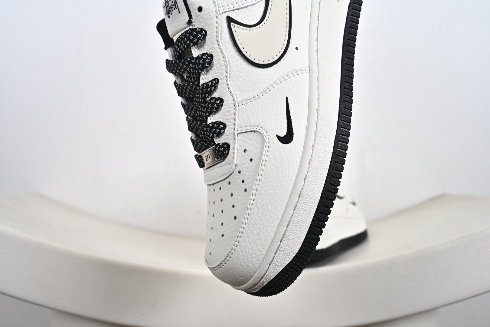 240 NIke Air Force 1 '07 Low 空军一号低帮 运动鞋 休闲鞋 CS5288-047