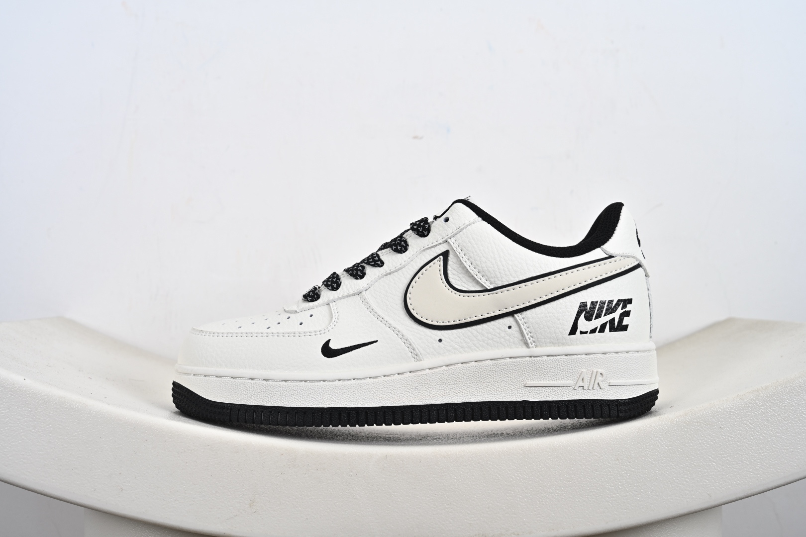 240 NIke Air Force 1 '07 Low 空军一号低帮 运动鞋 休闲鞋 CS5288-047
