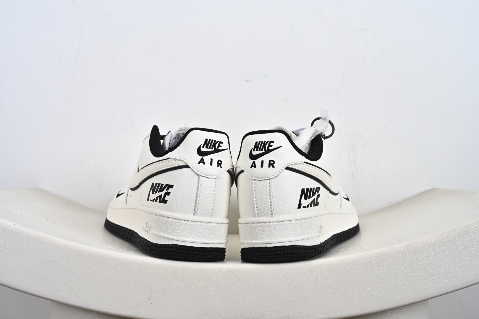 240 NIke Air Force 1 '07 Low 空军一号低帮 运动鞋 休闲鞋 CS5288-047