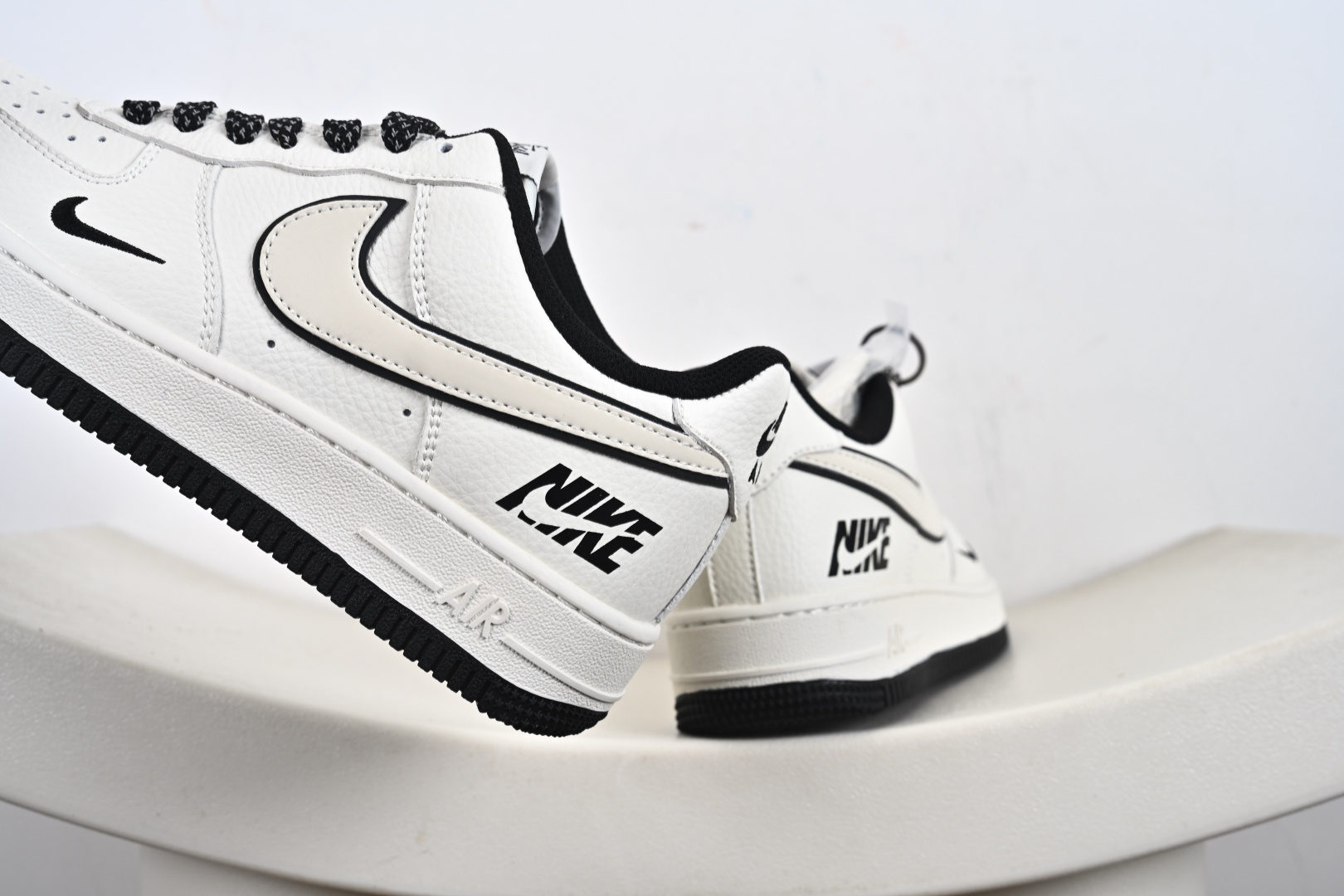 240 NIke Air Force 1 '07 Low 空军一号低帮 运动鞋 休闲鞋 CS5288-047