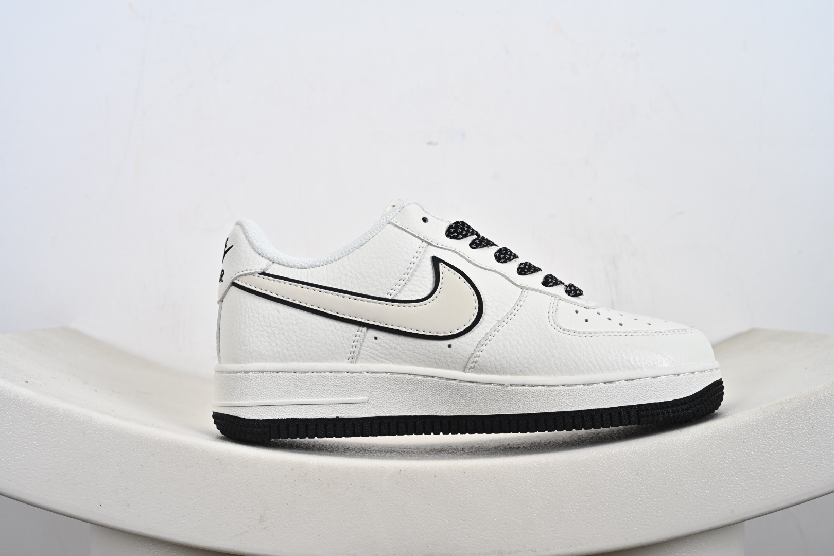 240 NIke Air Force 1 '07 Low 空军一号低帮 运动鞋 休闲鞋 CS5288-046