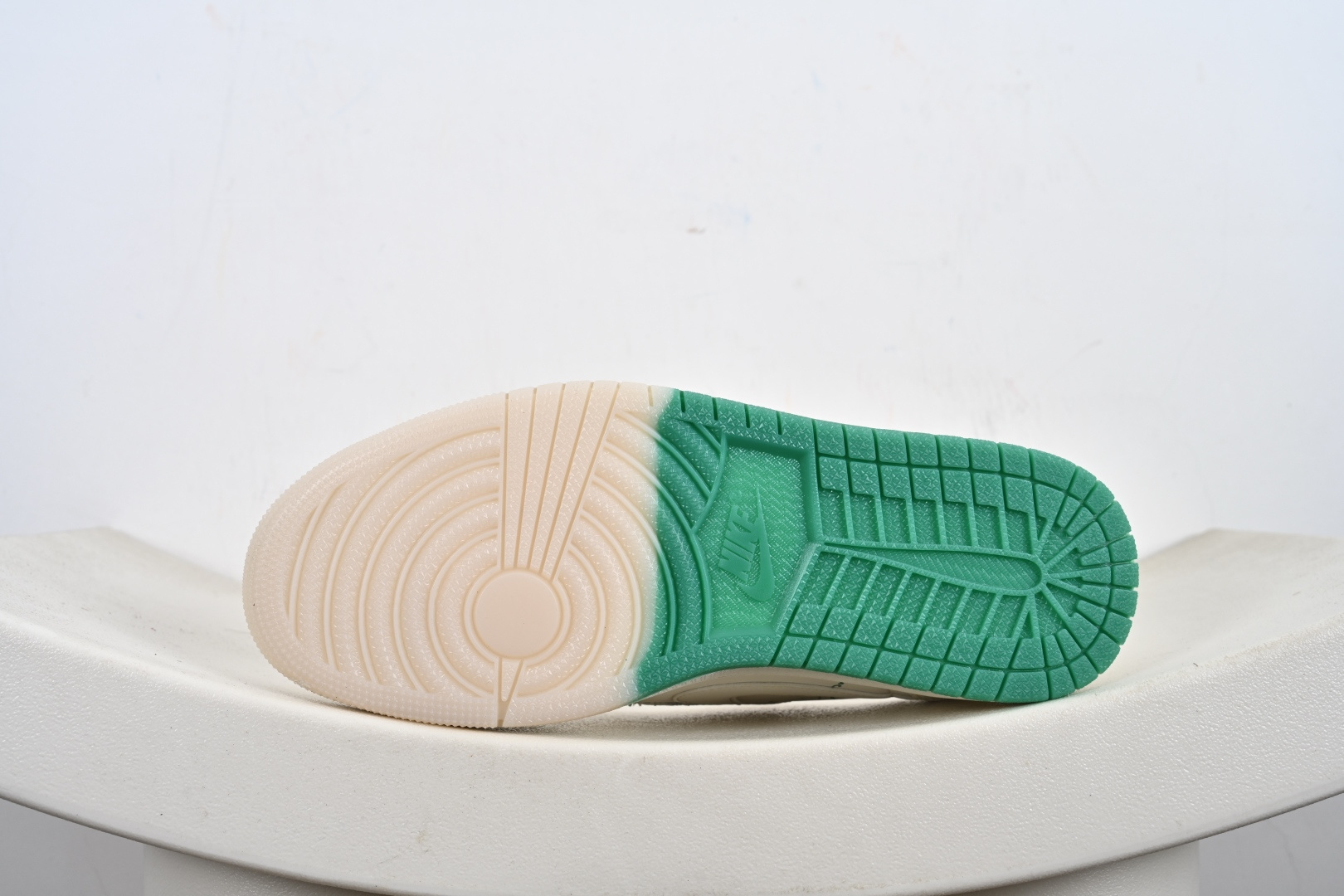 240 Travis Scott x Fragment Design x Jordan Air Jordan 1 Low SP Bape联名——“白绿” DM7866-116