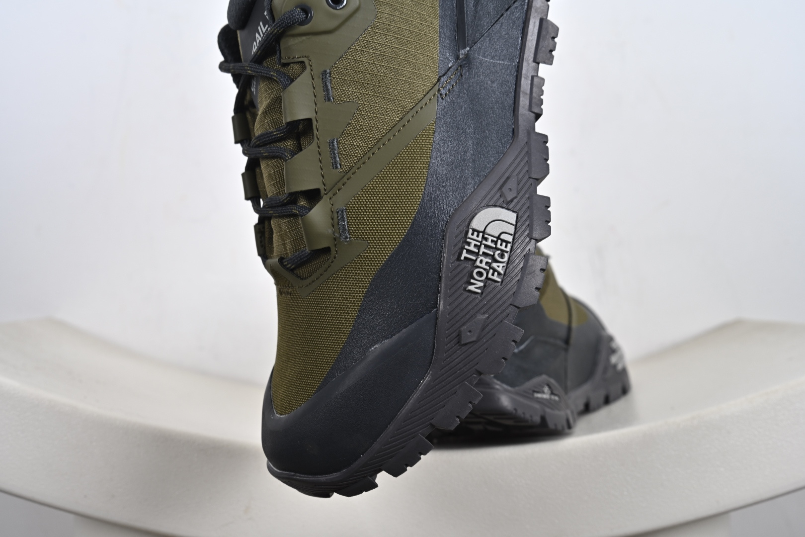 320 北面THE NORTH FACE SUMMIT VECTIV 柔软舒适防滑耐磨 低帮 越野跑步鞋 NF0A8AEG WUO-075