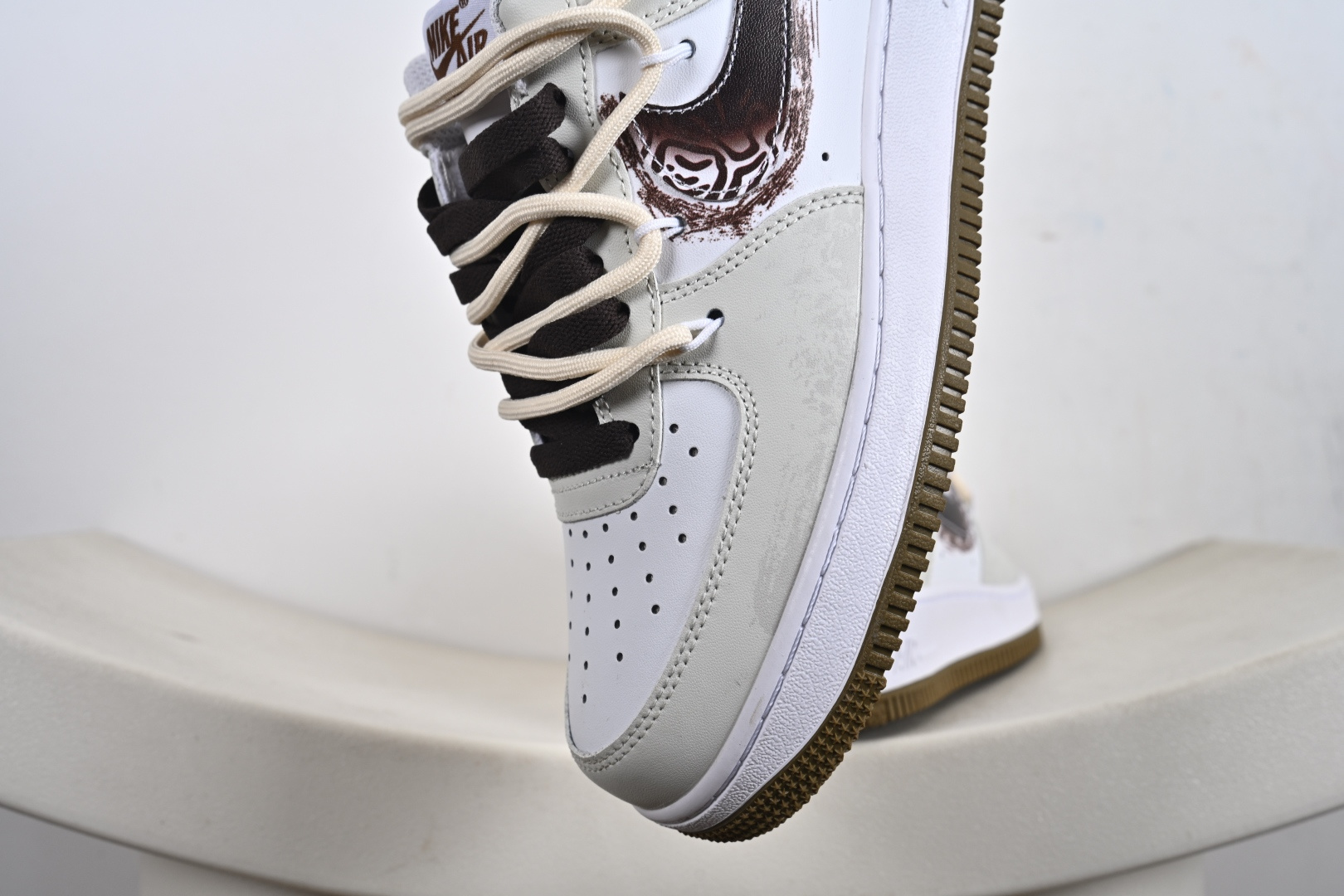 240 Nk Air Force 1'07 Low 空军一号低帮休闲板鞋 ZH0316-094