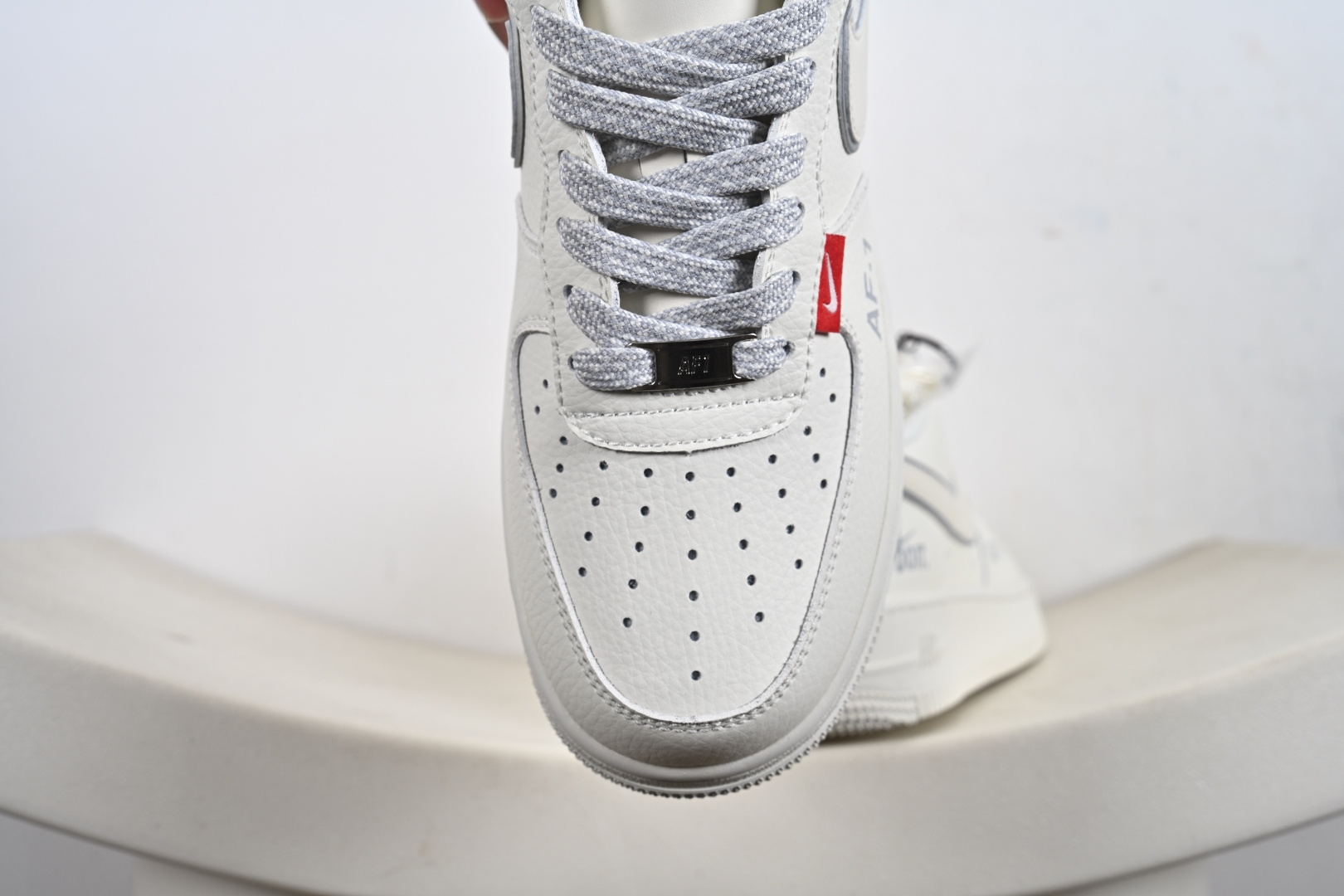 240 NIke Air Force 1 '07 Low “红标Justdoit”空军一号 低帮 运动鞋 休闲鞋 CS5288-043