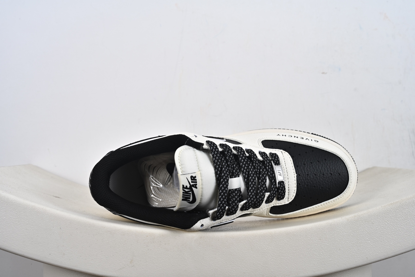 240 NIke Air Force 1 '07 Low “联名款”空军一号 低帮 运动鞋 JP8028-002