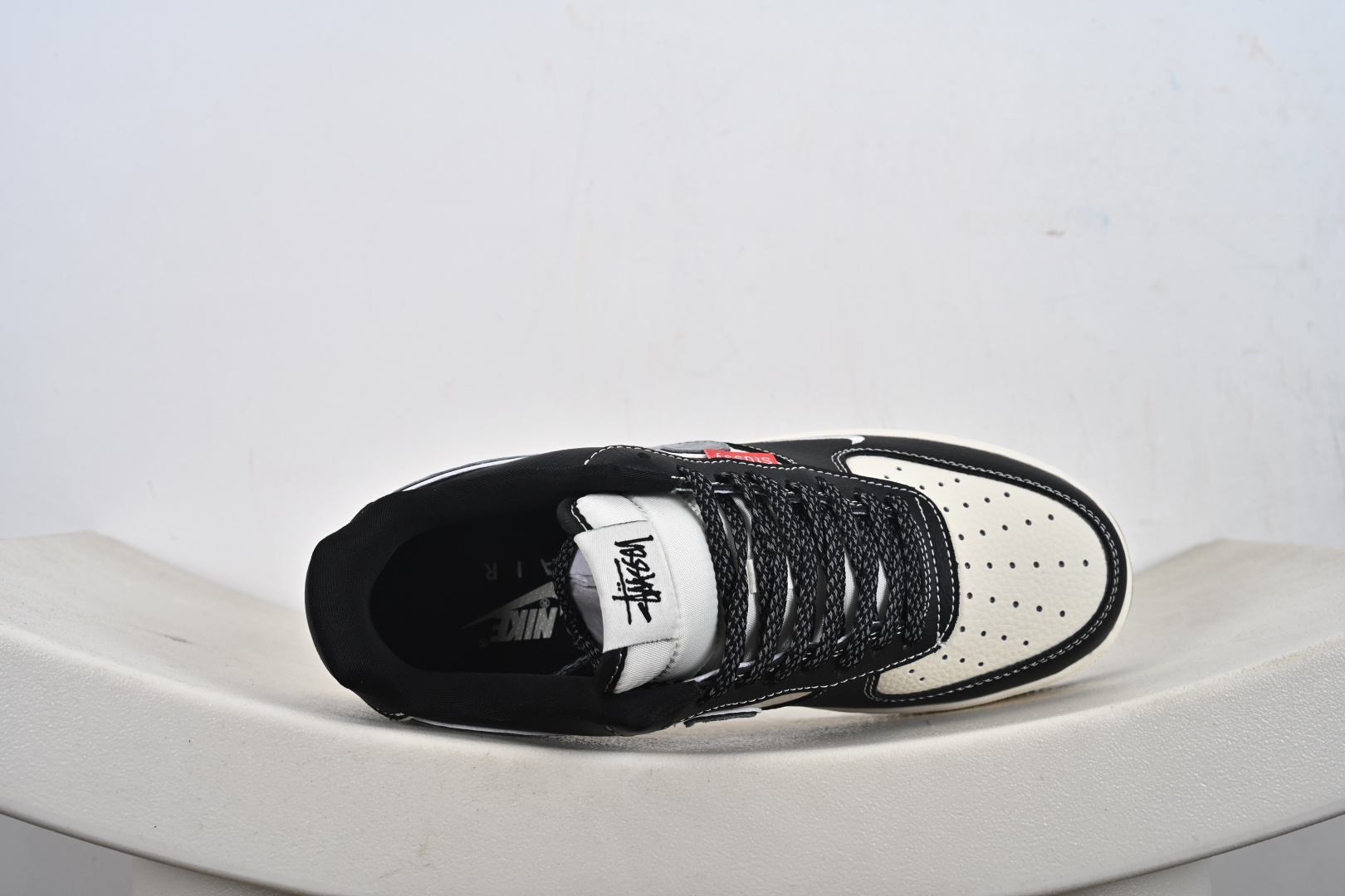 240 定制版 Air Force 1'07 Low 斯图西联名 米灰黑织标 空军一号低帮休闲板鞋 DF0188-102