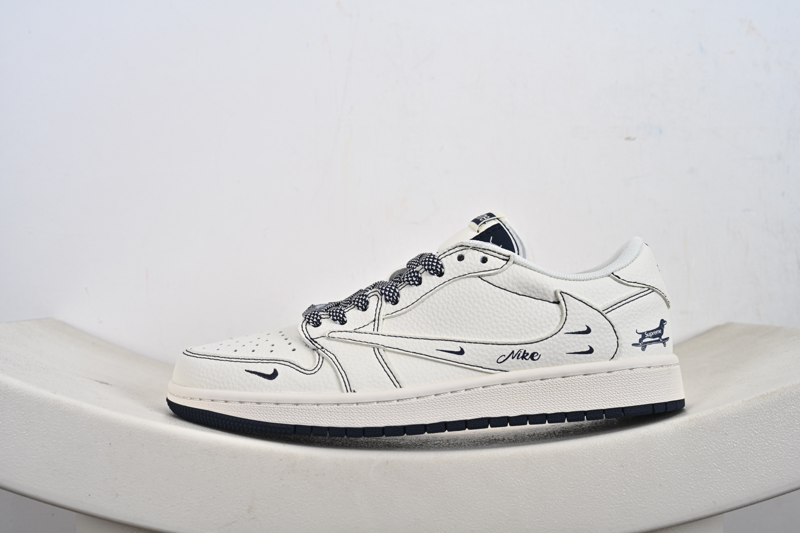 260 定制版 Air Jordan 1 Low supreme 联名 高端定制 低帮复古篮球鞋 XD0798-308