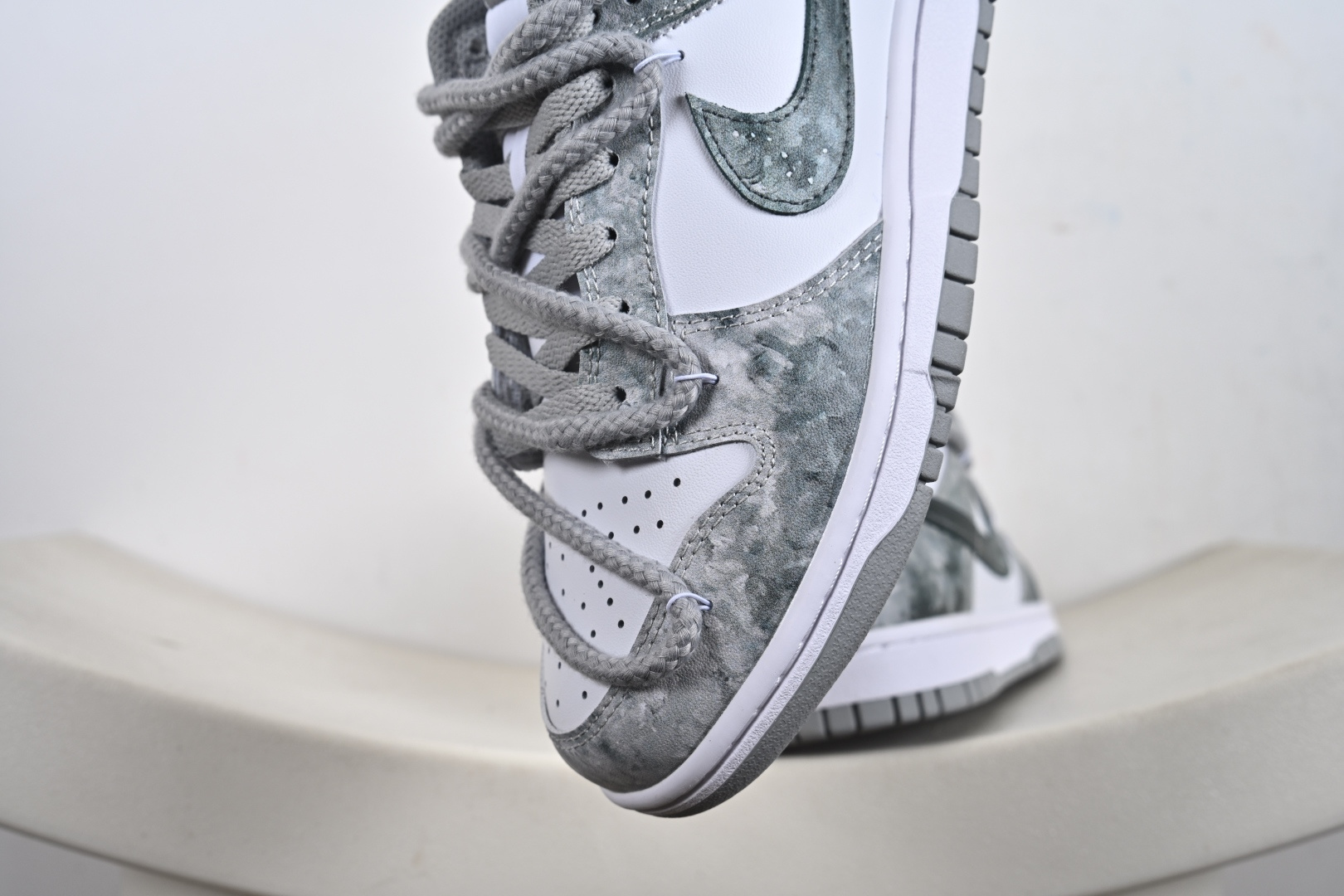 260 NIKE DUNK LOW RETRO 凝灰纪元 灰色 绑带联名款 耐克 低帮休闲运动板鞋 HF5441-105