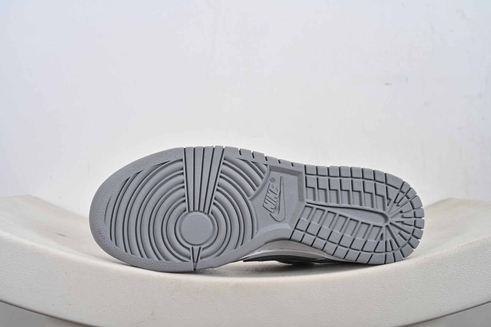 260 NIKE DUNK LOW RETRO 凝灰纪元 灰色 绑带联名款 耐克 低帮休闲运动板鞋 HF5441-105