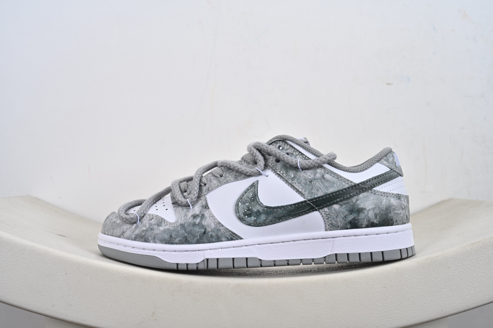 260 NIKE DUNK LOW RETRO 凝灰纪元 灰色 绑带联名款 耐克 低帮休闲运动板鞋 HF5441-105