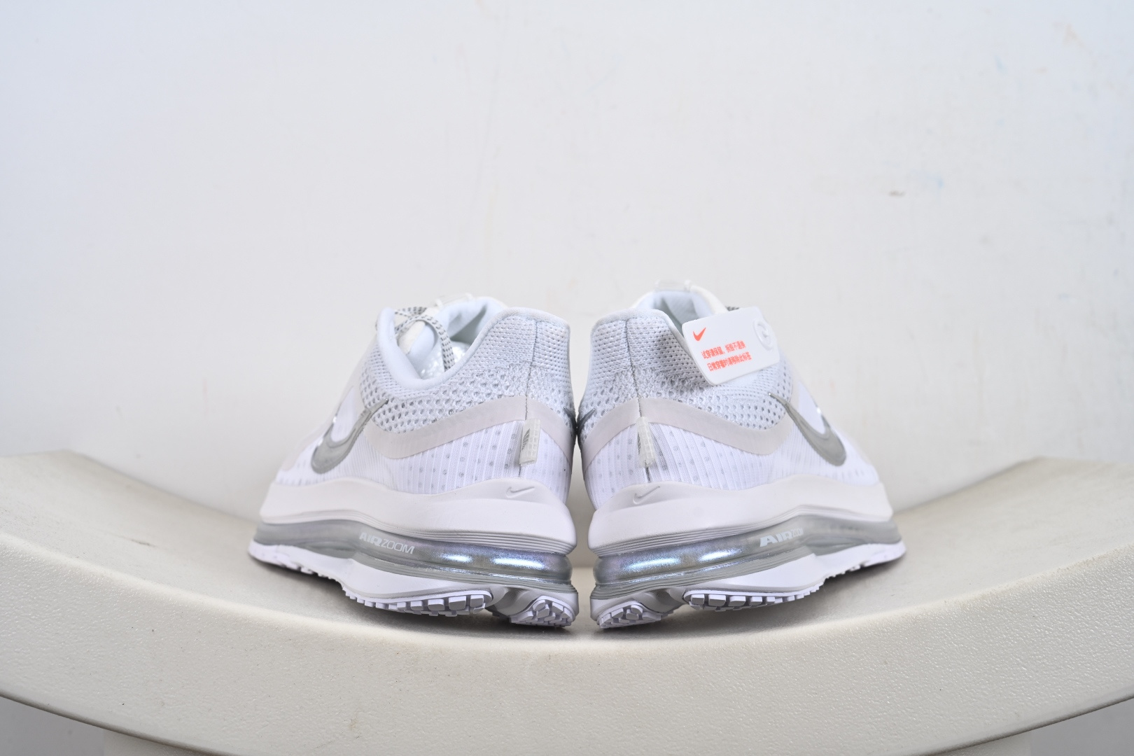 240 NIKE REGASUS PREMIUM 耐克 新款气垫缓震休闲跑步鞋 HQ2593-102