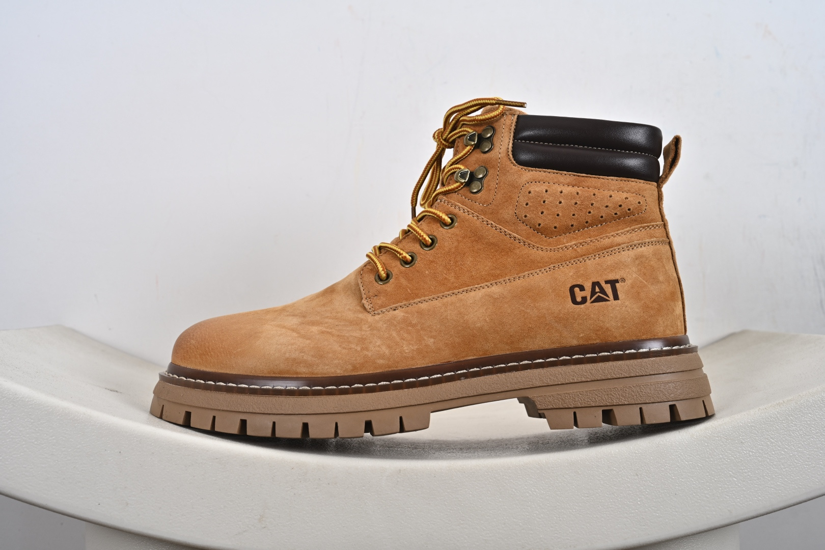 280 CAT卡特 硬汉推土机品牌 经典百搭户外休闲大黄靴系列 P721908