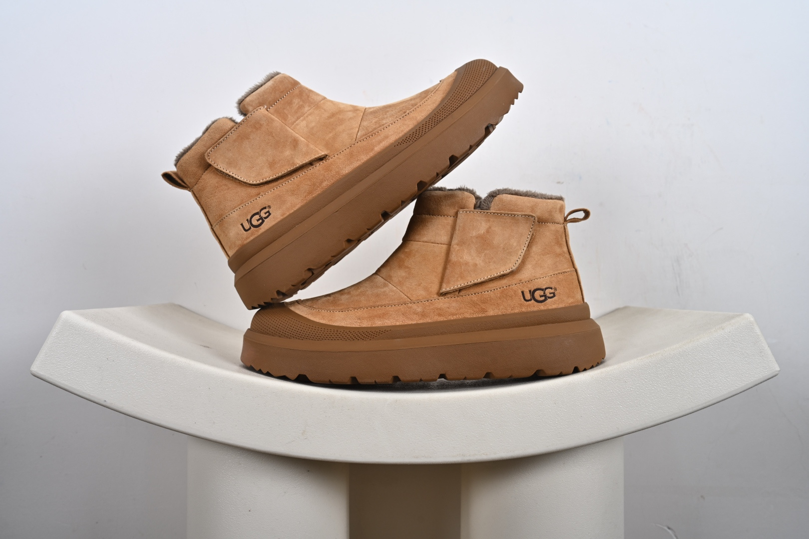 280 最新 改版新款 平台外贸专供 UGG ULTRA MINI PLATFORM 男士短靴冬季中性雪地鞋 U6337M