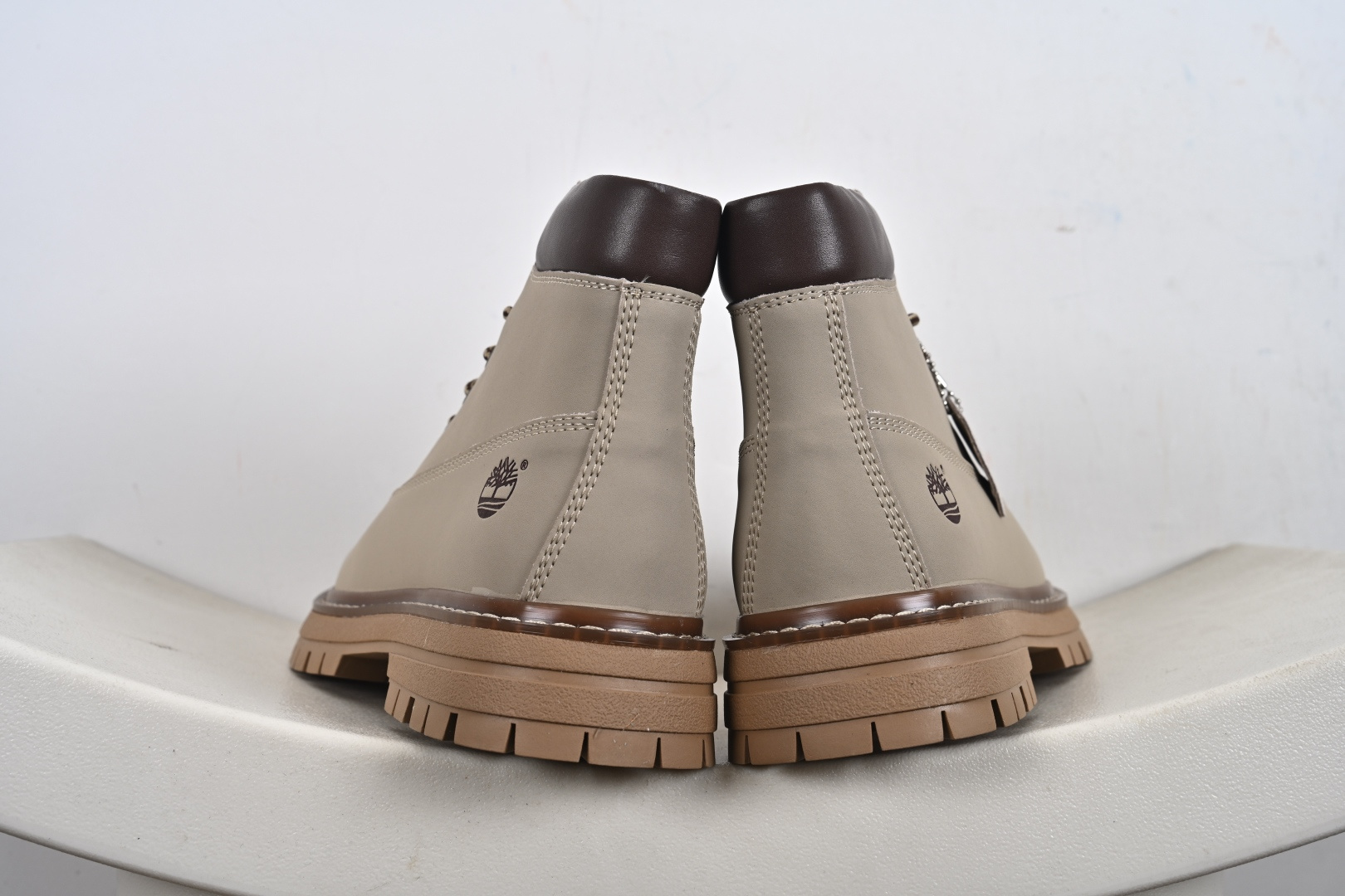 300 Timberland添柏岚/天伯伦 2024秋冬新品 秋冬必备户外休闲大黄靴系列 A18065M