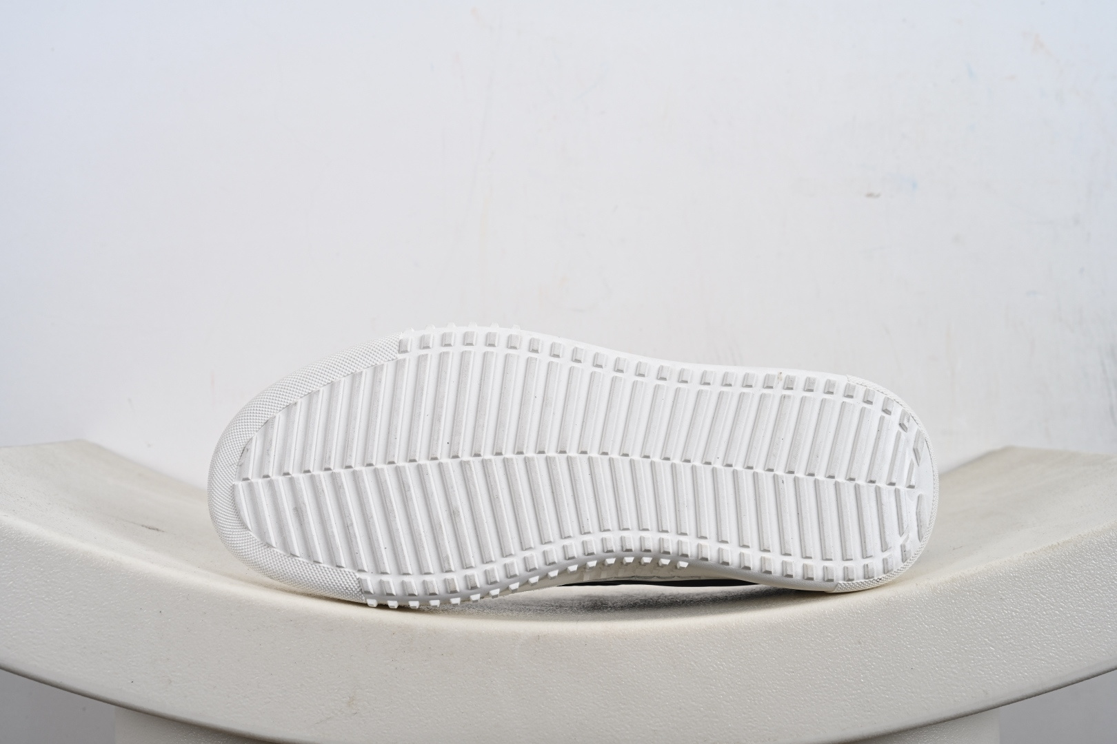 300 ECCO爱步男士休闲小白鞋 简单耐看清爽版型 百搭休闲板鞋 503198