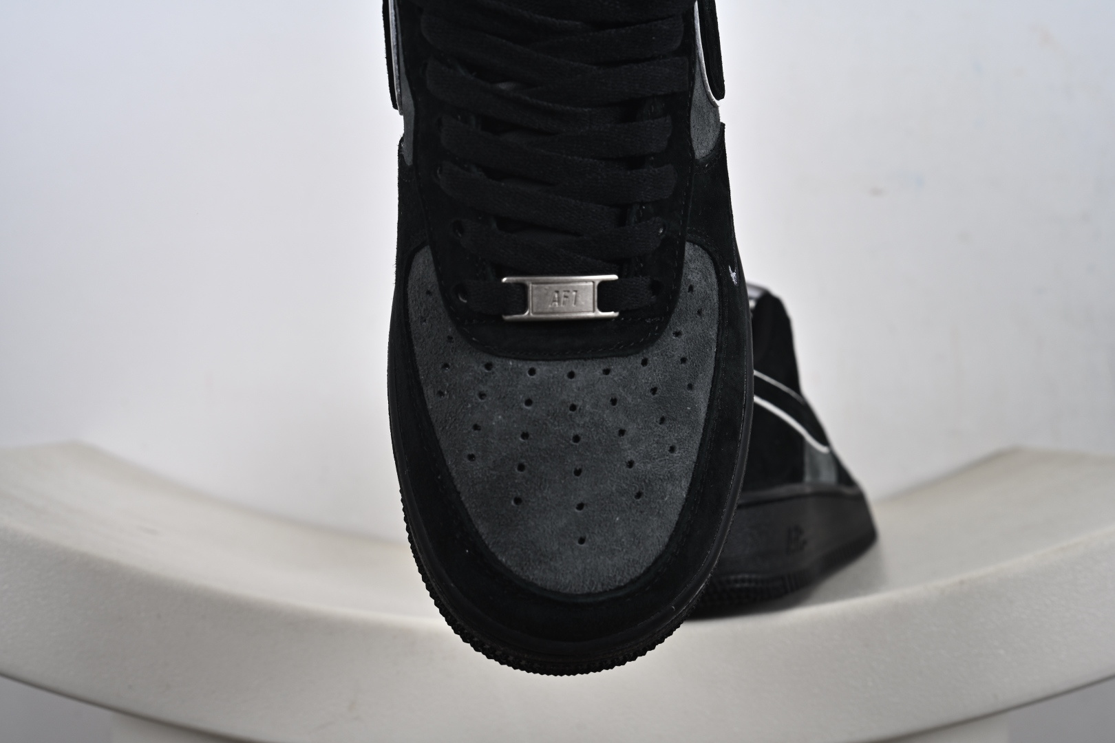 240 定制版 Air Force 1 07 Low “黑武士”全麂皮 秋冬 空军一号低帮休闲板鞋 ZH0316-134